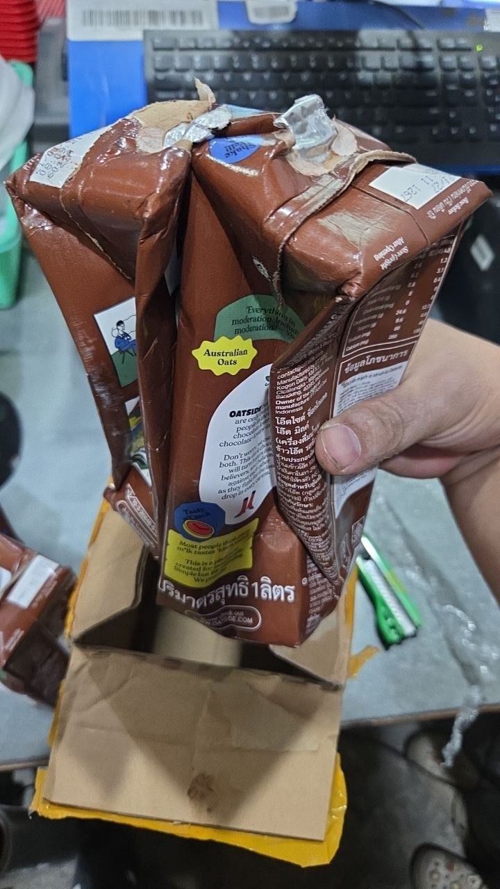 Thùng 6 hộp Sữa yến mạch OATSIDE vị Sô-cô-la Lúa Mạch 1L
