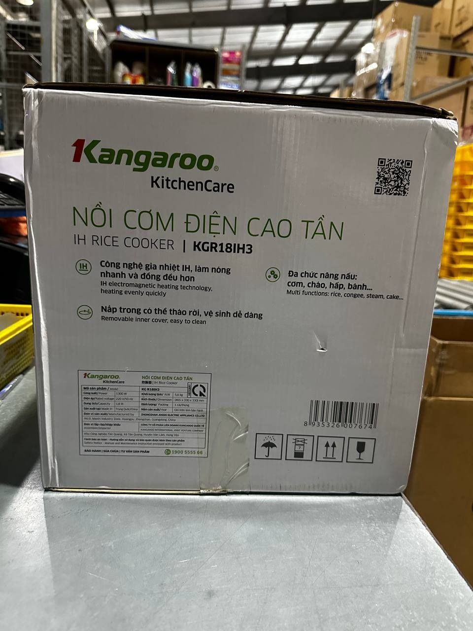 Nồi cơm điện cao tần Kangaroo, model KGR18IH3, dung tích 1,8L, công nghệ gia nhiệt cao tần IH hiện đại, 12 chức năng nấu đa dạng - Hàng chính hãng