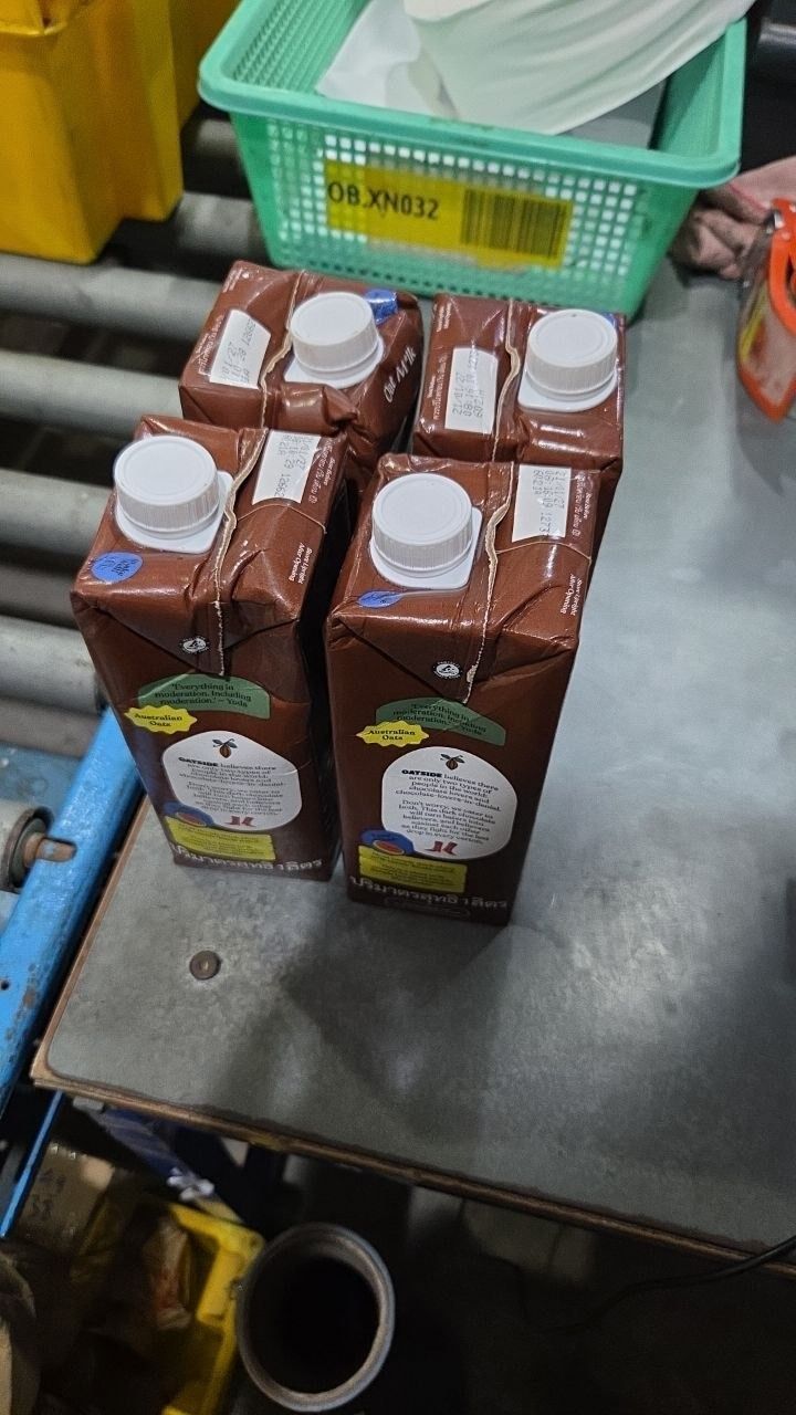Thùng 6 hộp Sữa yến mạch OATSIDE vị Sô-cô-la Lúa Mạch 1L