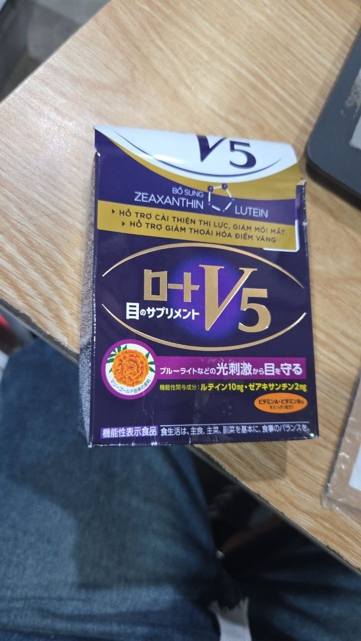 Viên uống bổ mắt Lutein Rohto V5 ( Hộp 30 viên)