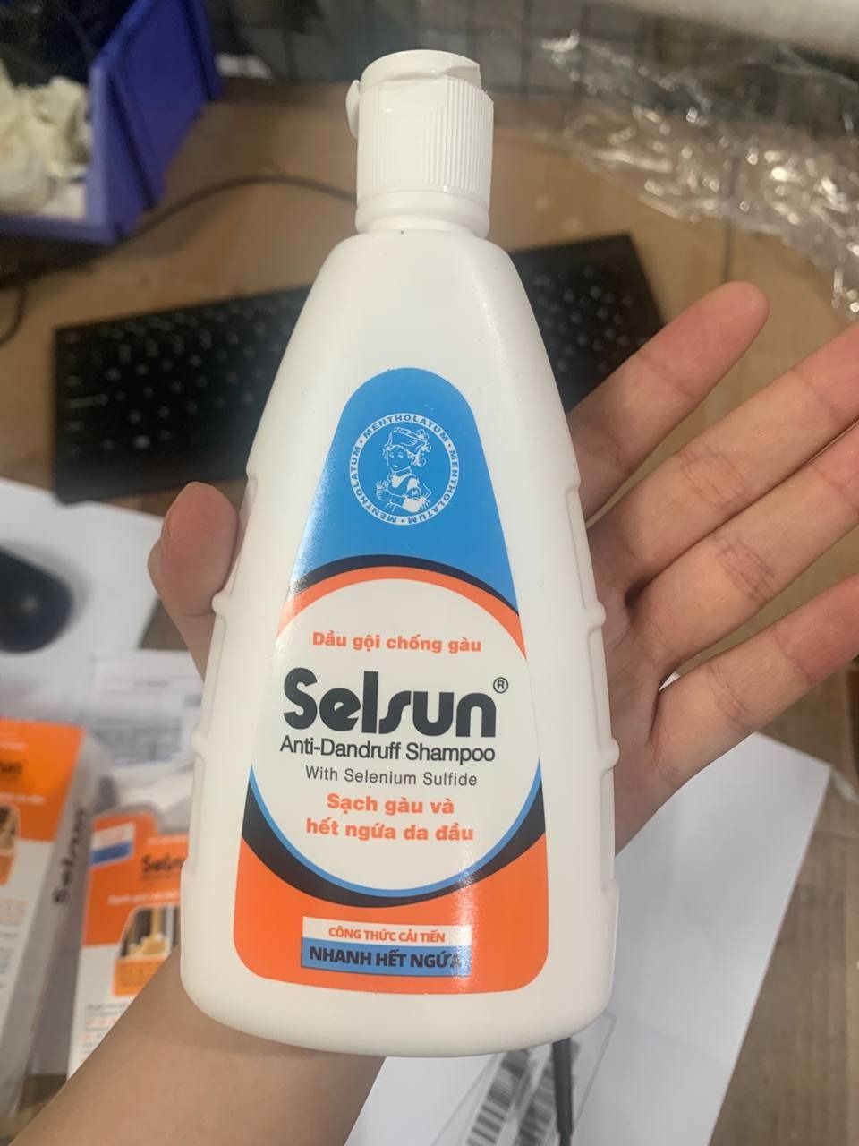 Dầu gội Selsun chống gàu, sạch gàu   hết ngứa da đầu Selsun Anti-Dandruff Shampoo 250ml