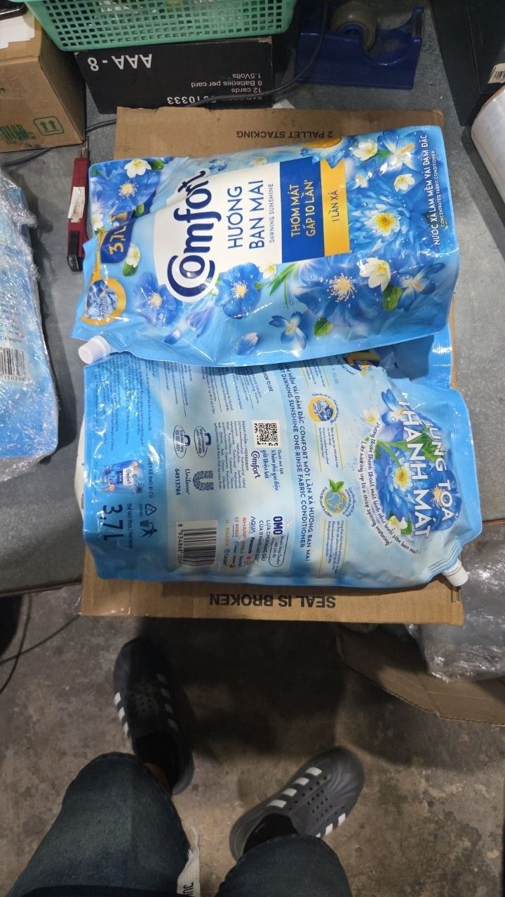Combo 2 Túi Nước Xả Vải Comfort Thơm Mát Gấp 10 Lần/Hương Ban Mai 100 Giờ Lưu Hương 3.7L