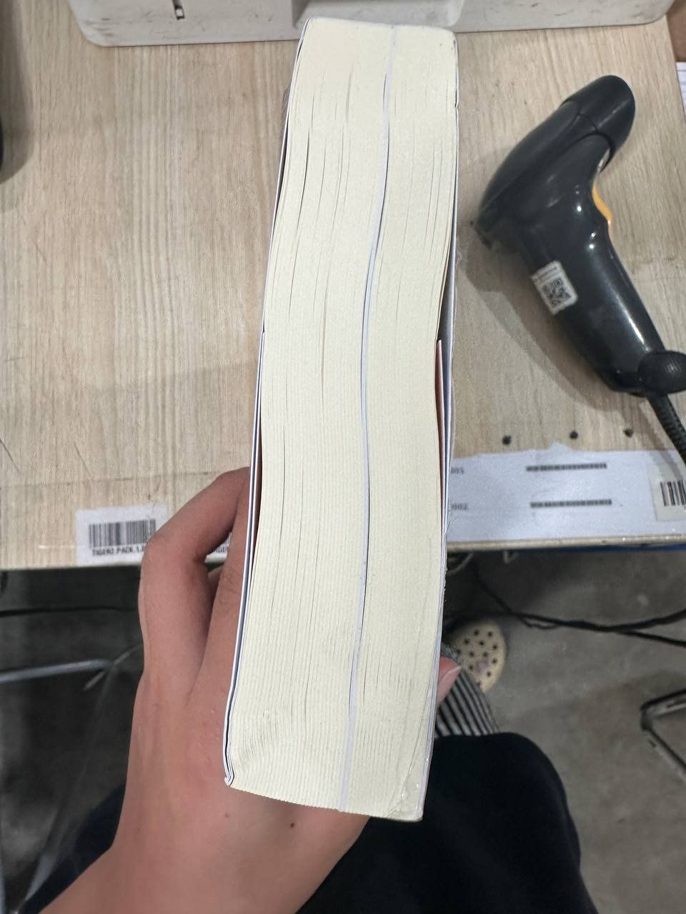 Sách Hành Lang Hẹp - Nhà Nước, Xã Hội Và Vận Mệnh Của Tự Do