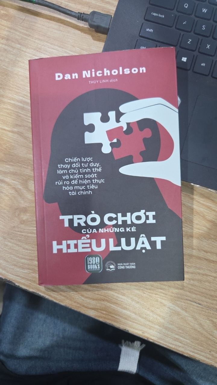 Sách Trò Chơi Của Những Kẻ Hiểu Luật