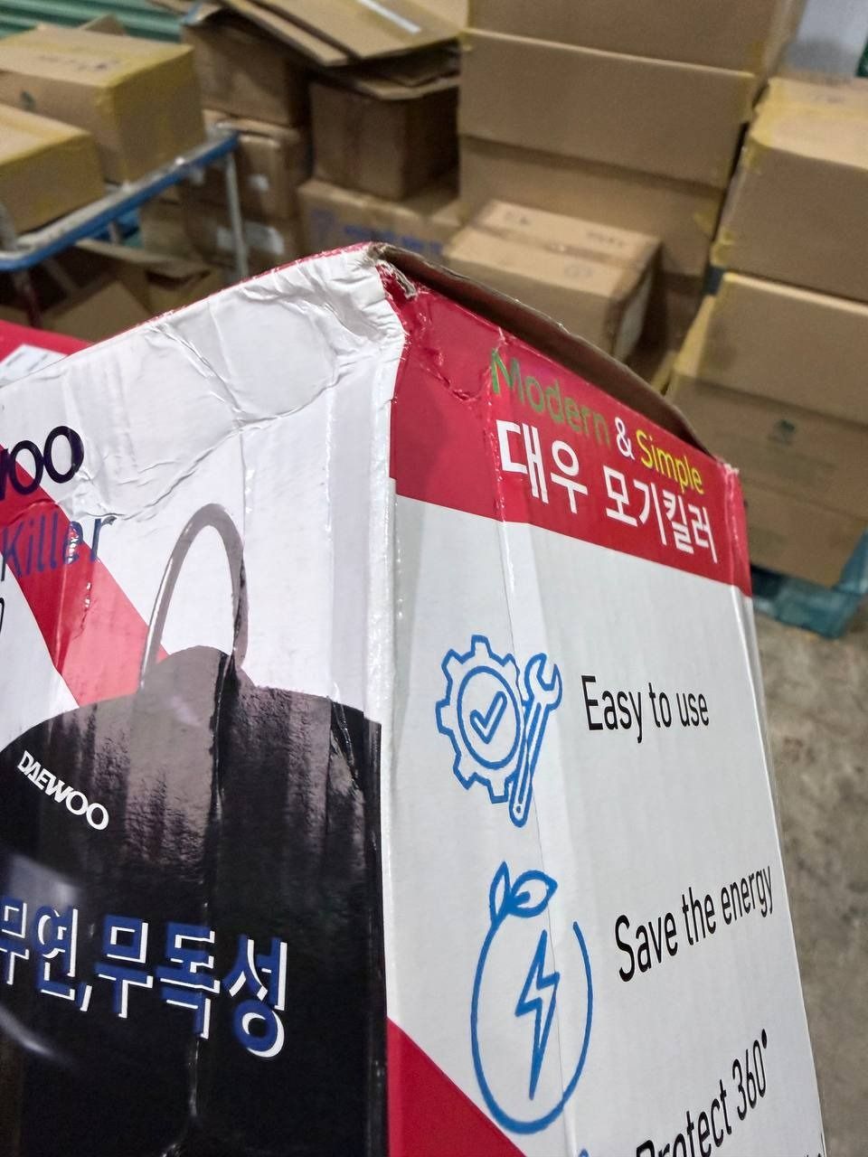 Đèn bắt muỗi Daewoo DWIK-680 Hàng Chính Hãng