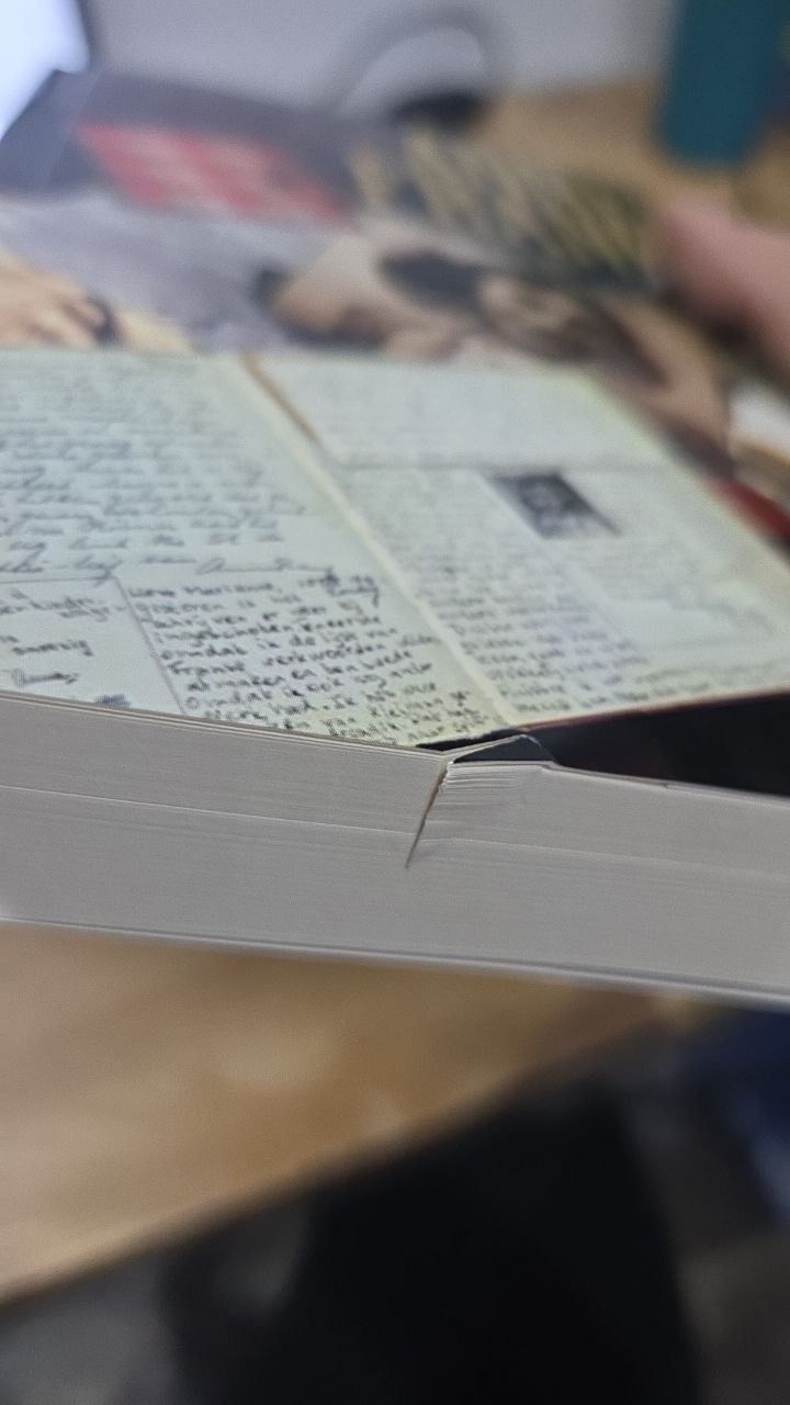 Sách Nhật ký Anne Frank (TB 2022)