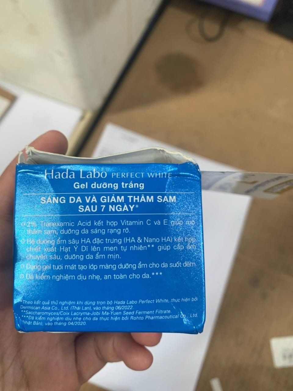 Kem dưỡng trắng dạng gel Hada Labo Perfect White Tranexamic Acid Cream 50g