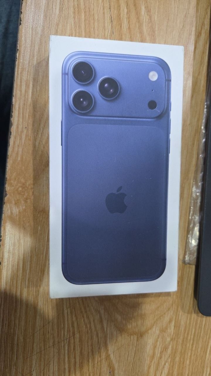 Apple iPhone 17 Pro Max - Xanh đậm - 1TB