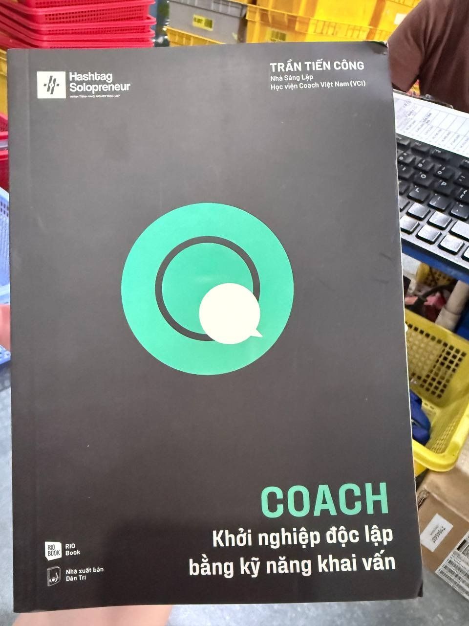 Sách COACH - Khởi Nghiệp Độc Lập Bằng Kỹ Năng Khai Vấn
