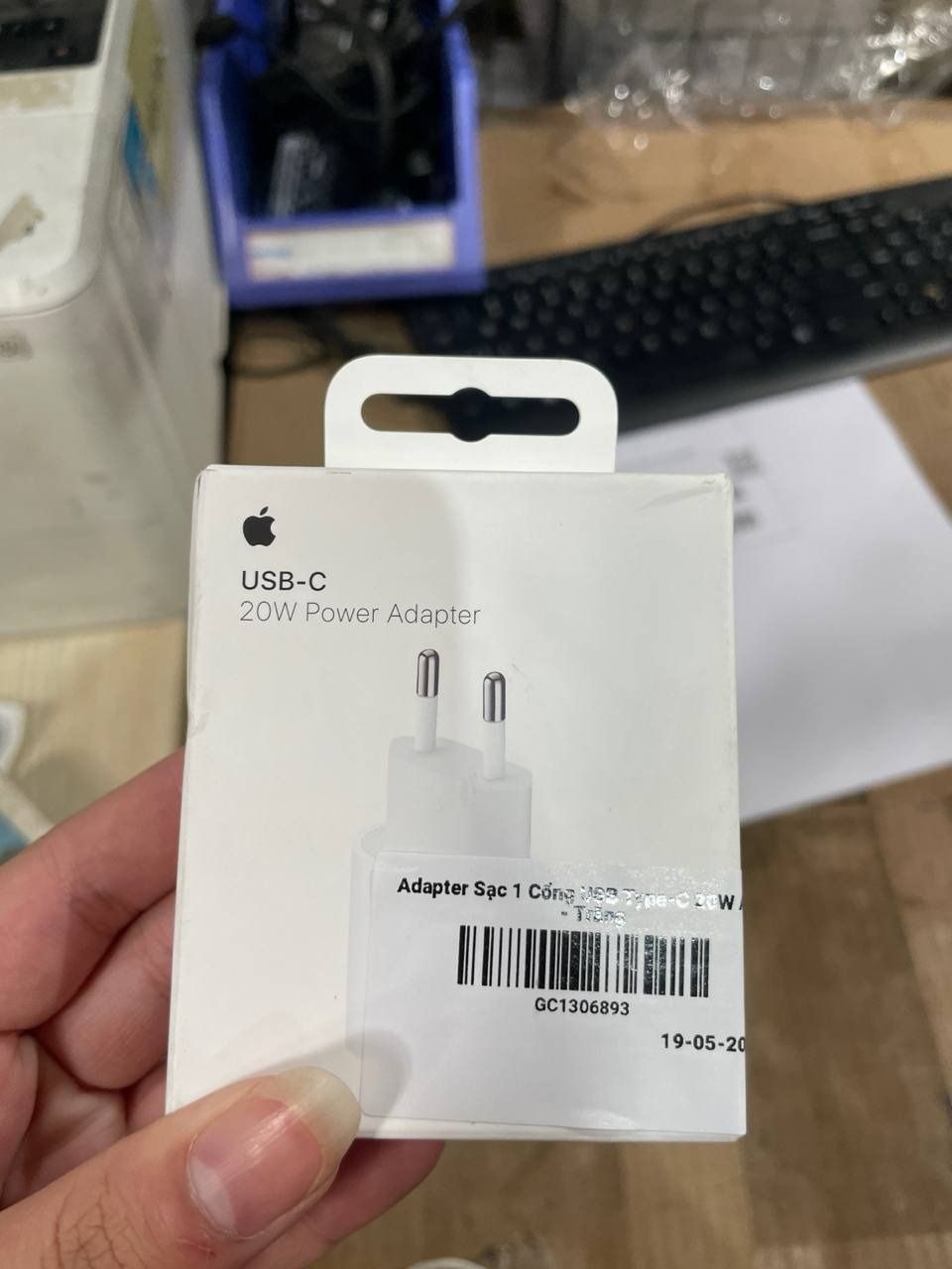 Adapter Sạc 1 Cổng USB Type-C 20W Apple - Trắng