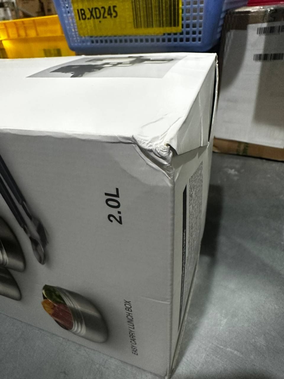 Bộ Hộp Cơm Giữ Nhiệt Lock&amp;Lock Easy Carry 2L LHC8039WHT Có Túi (1 Hộp 720ml, 2 Hộp 420ml Kèm 1 Bộ Muỗng Và Nĩa) Màu Trắng