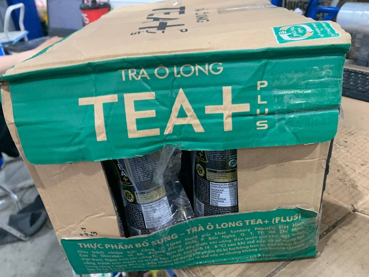 Thùng 24 Chai Trà Ô Long Tea+ Plus (450ml/Chai)