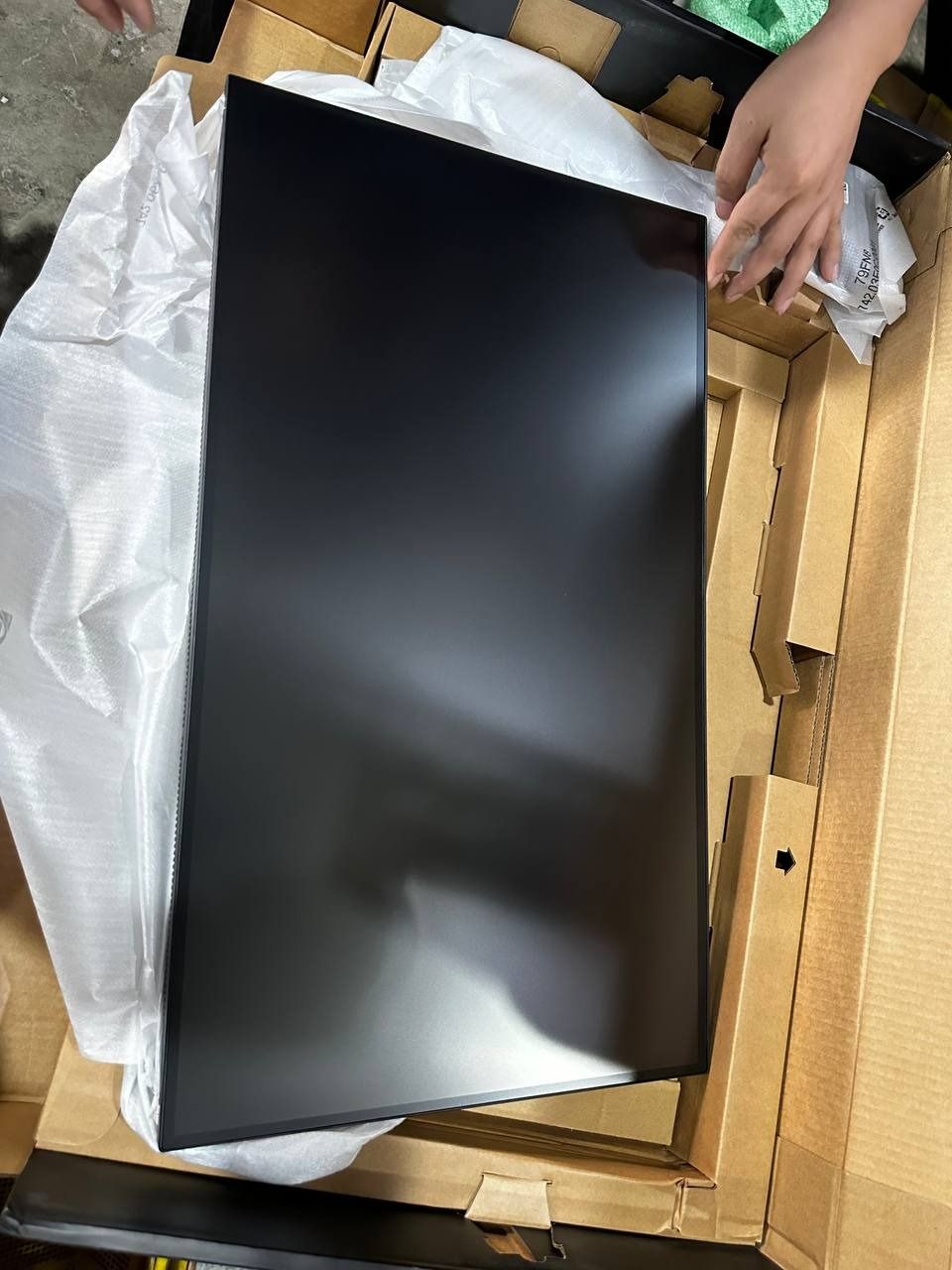 Màn Hình Dell UltraSharp U2724DE (27.0 inch - 2K - IPS - 120Hz - 5ms - USB TypeC - Network RJ45 - Thunderbolt4) - Hàng chính hãng