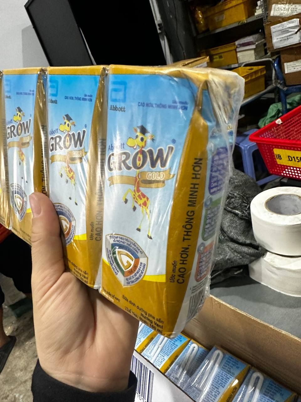 Thùng 48 Hộp Sữa Nước Abbott Grow Gold 180ml cho trẻ 1 tuổi trở lên