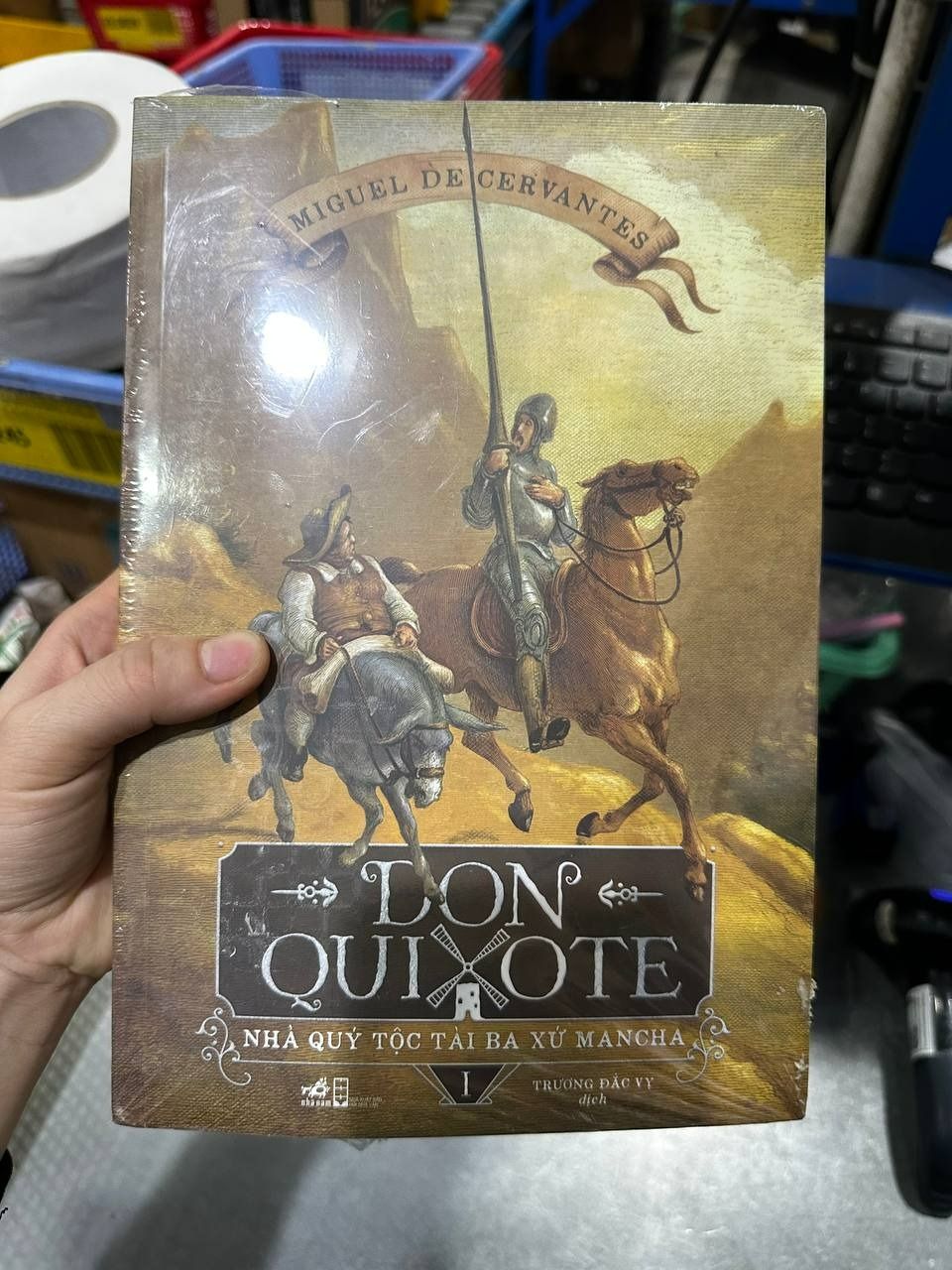 Sách Don Quixote Nhà quý tộc tài ba xứ Mancha - Tập 1