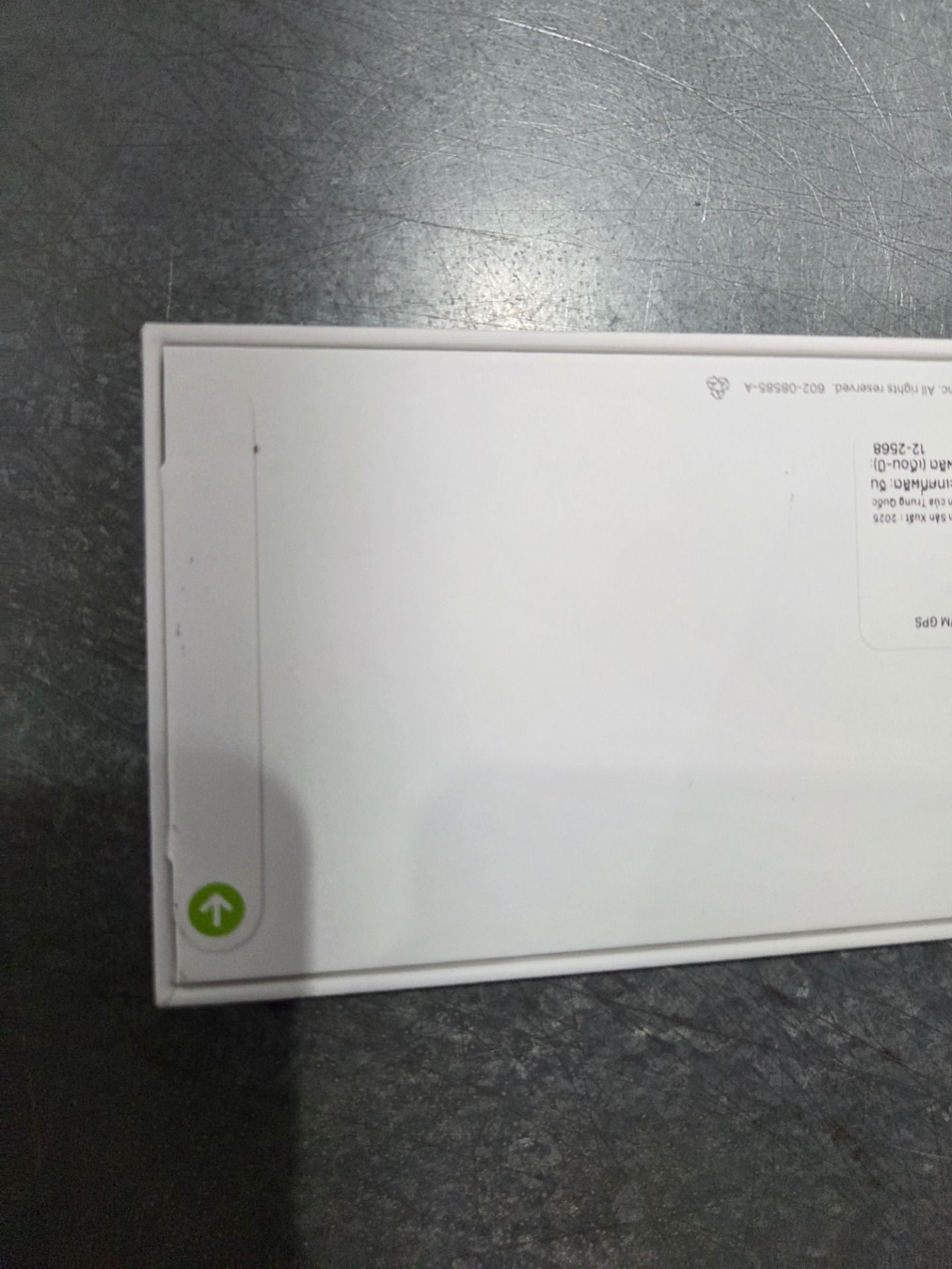 Apple Watch Series 11 GPS (Viền nhôm, dây cao su) - Đen bóng - Dây đen - Size S/M - 42mm