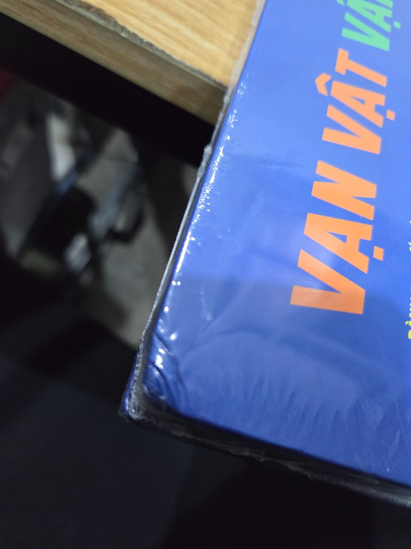 Sách Vạn Vật Vận Hành