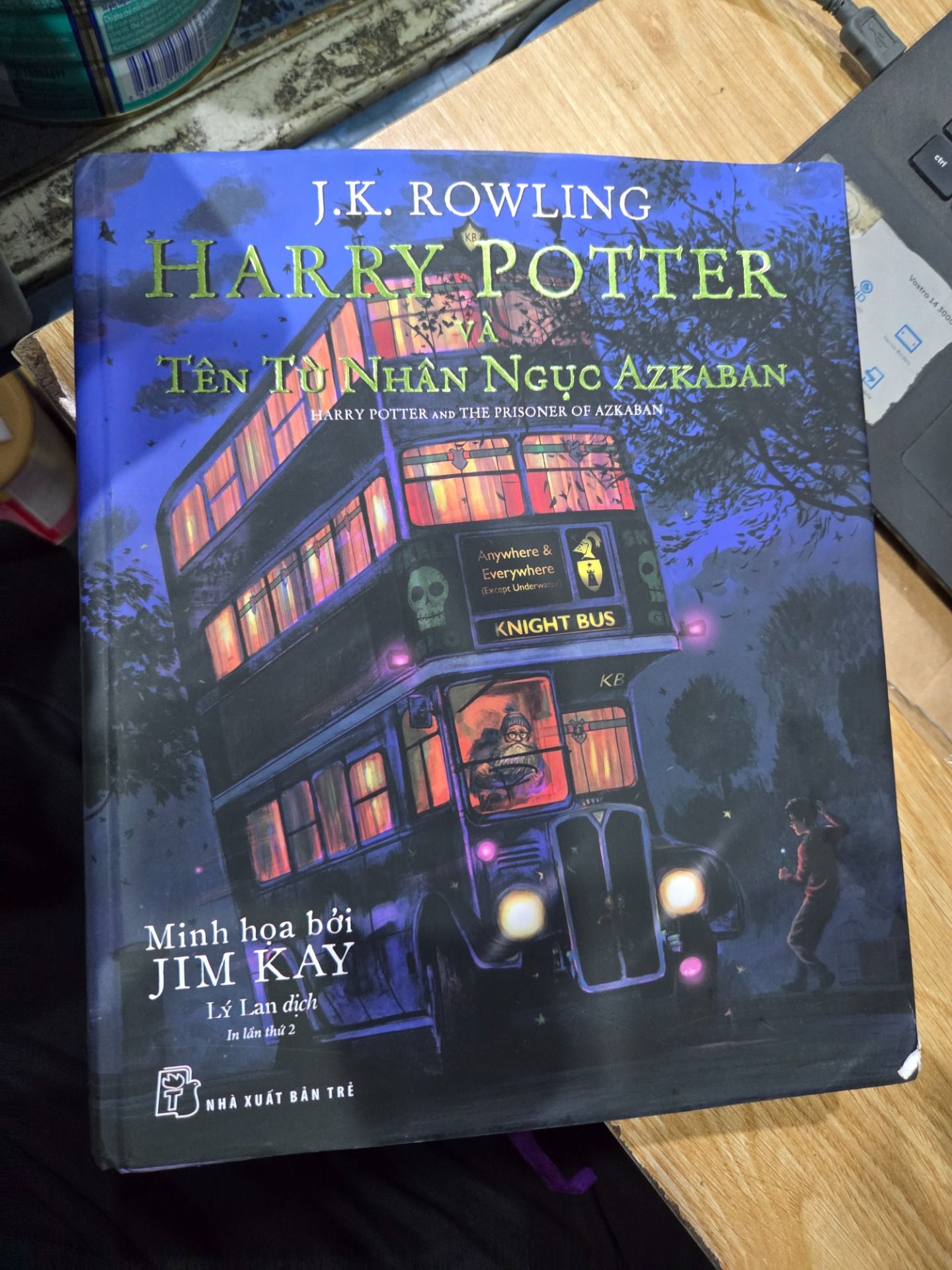 Sách Harry Potter Và Tên Tù Nhân Ngục Azkaban (Tập 3) - Bản Đặc Biệt Có Tranh Minh Họa Màu