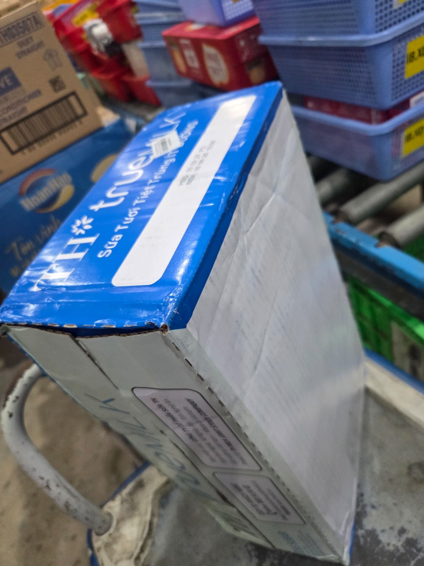 [05-09.08 QT Đơn Từ 999K] Thùng 48 hộp sữa tươi tiệt trùng TH True Milk  ít đường 180ml