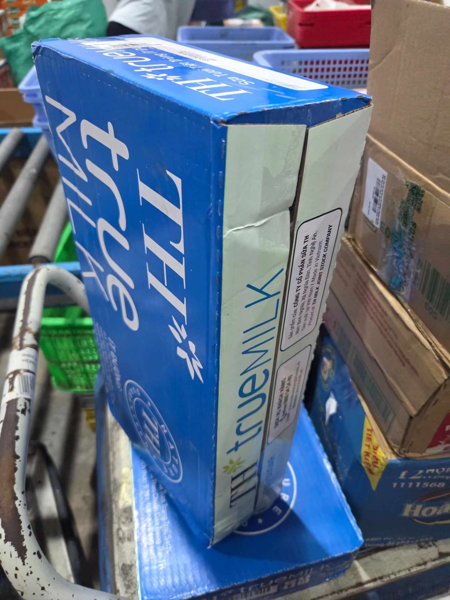 [05-09.08 QT Đơn Từ 999K] Thùng 48 hộp sữa tươi tiệt trùng TH True Milk  ít đường 110ml