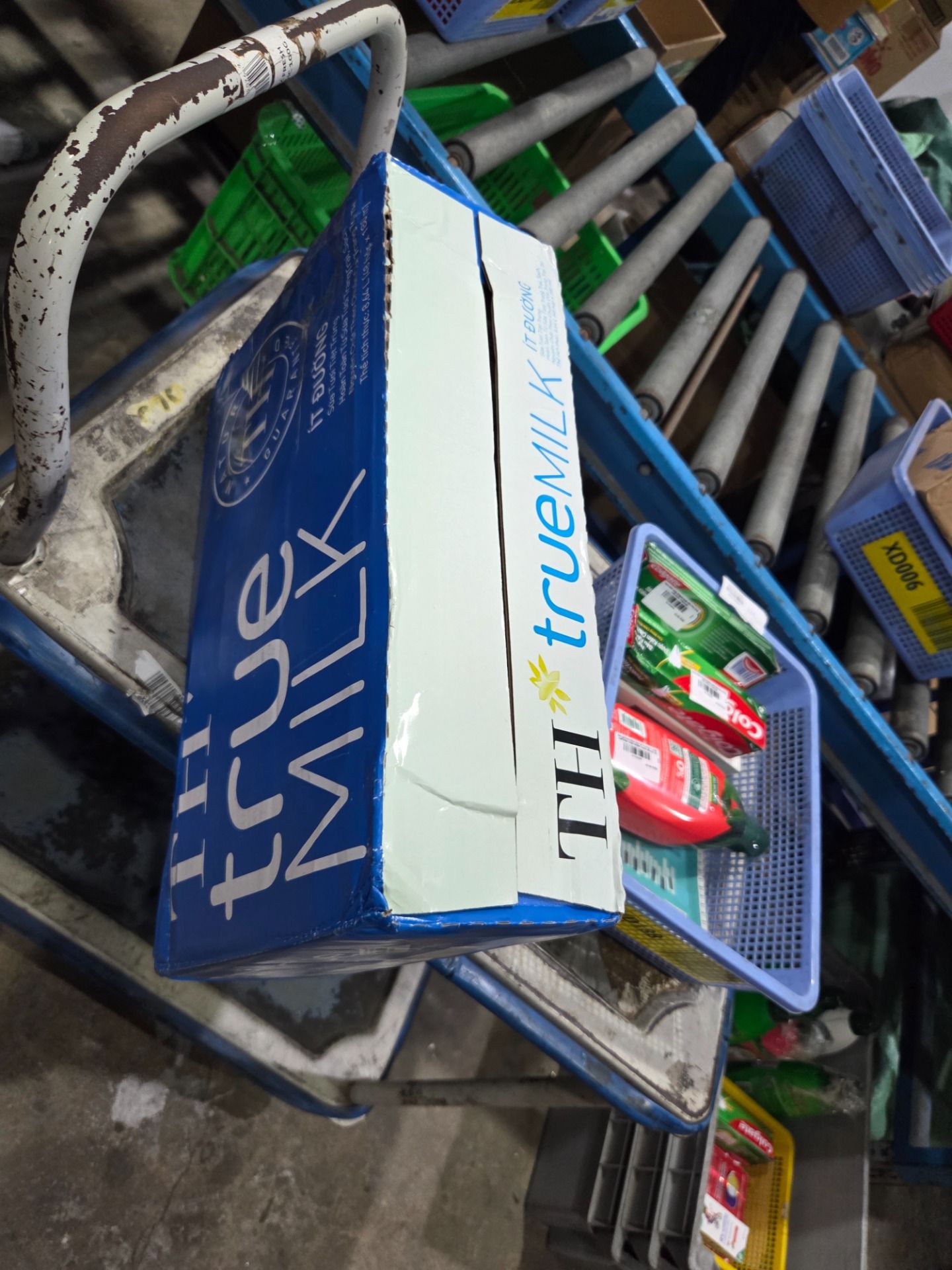 [05-09.08 QT Đơn Từ 999K] Thùng 48 hộp sữa tươi tiệt trùng TH True Milk  ít đường 180ml