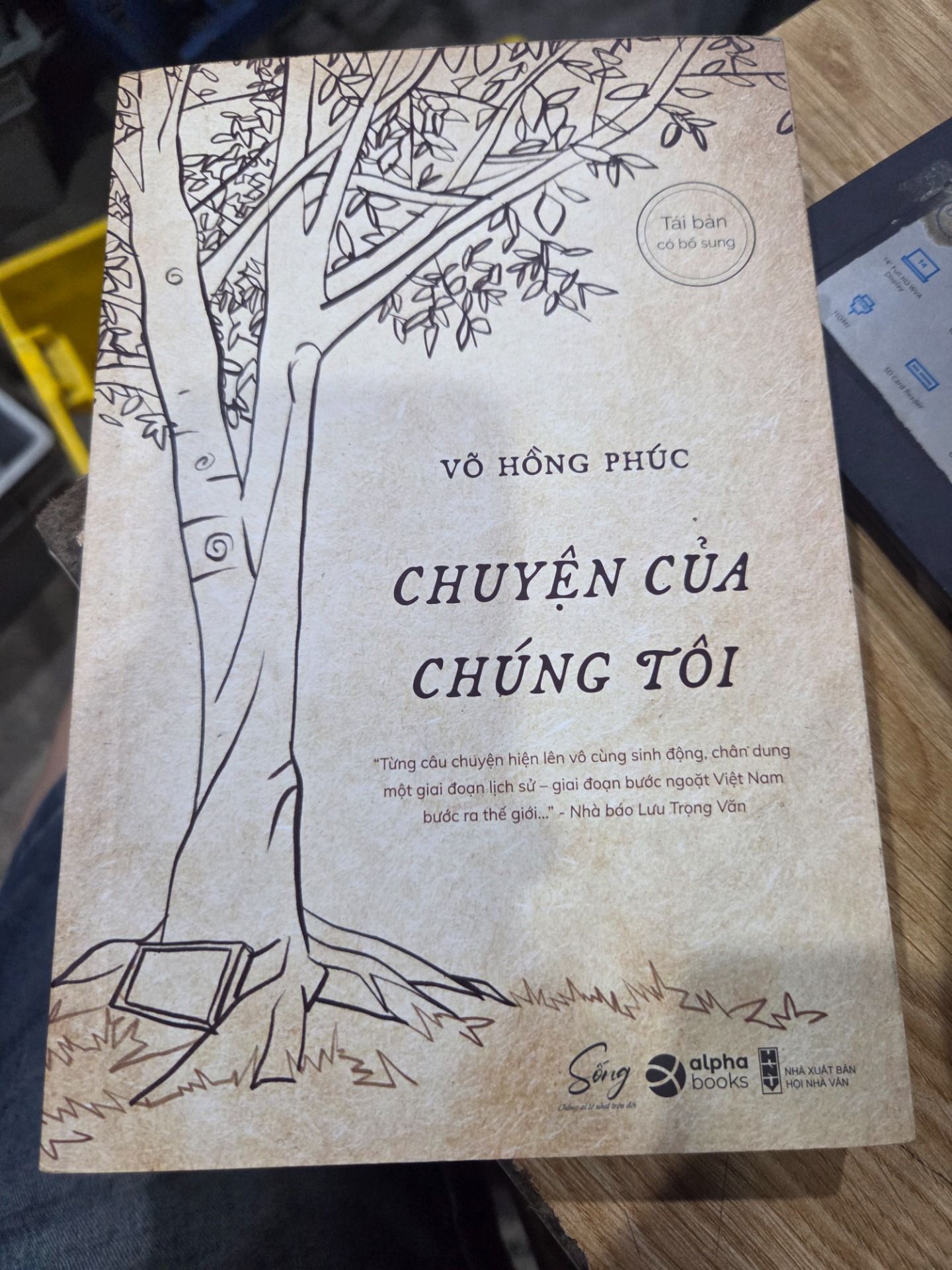 Sách Chuyện của chúng tôi