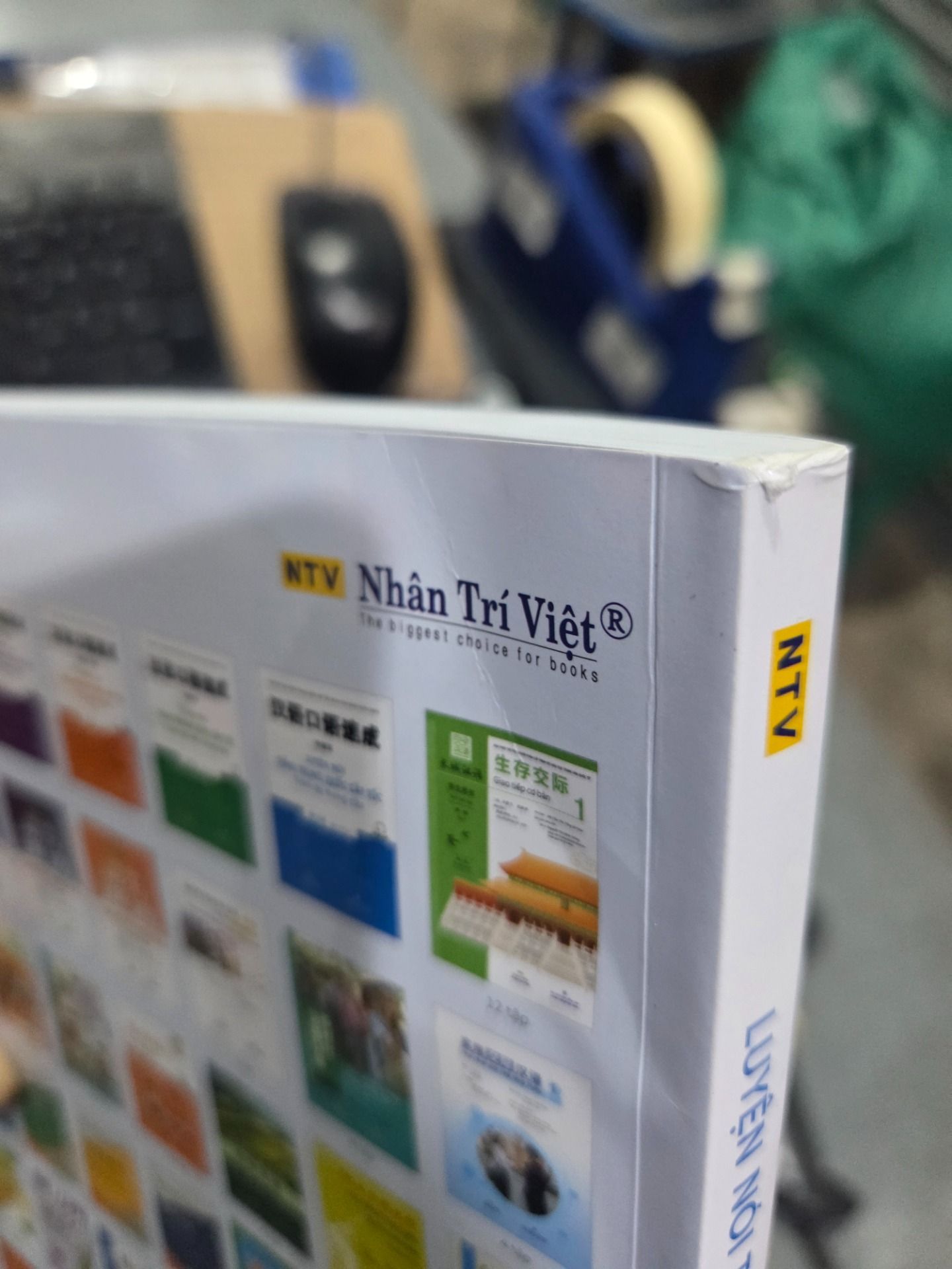 Sách Luyện Nói Tiếng Trung Quốc Cấp Tốc - Trình Độ Trung Cấp (Bản Thứ Ba) (Quét Mã Qr Để Nghe File Mp3)