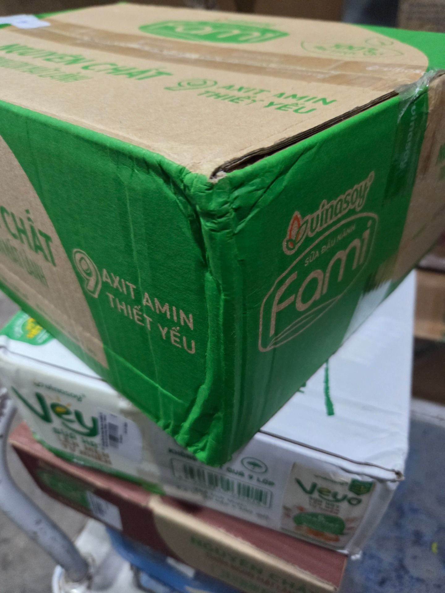 Thùng Sữa đậu nành Vinasoy Fami nguyên chất (200ml x 40 Bịch)
