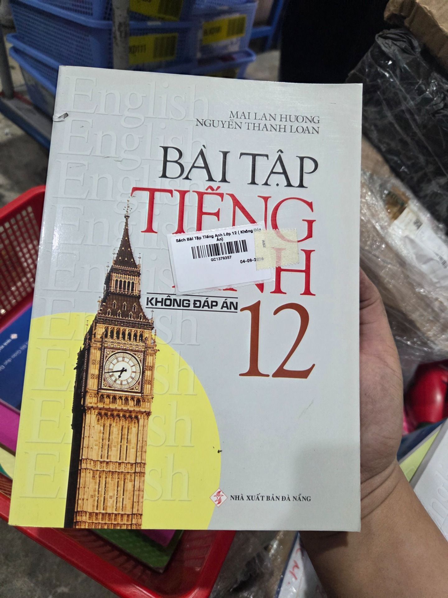 Sách Bài Tập Tiếng Anh Lớp 12 ( Không Đáp Án)
