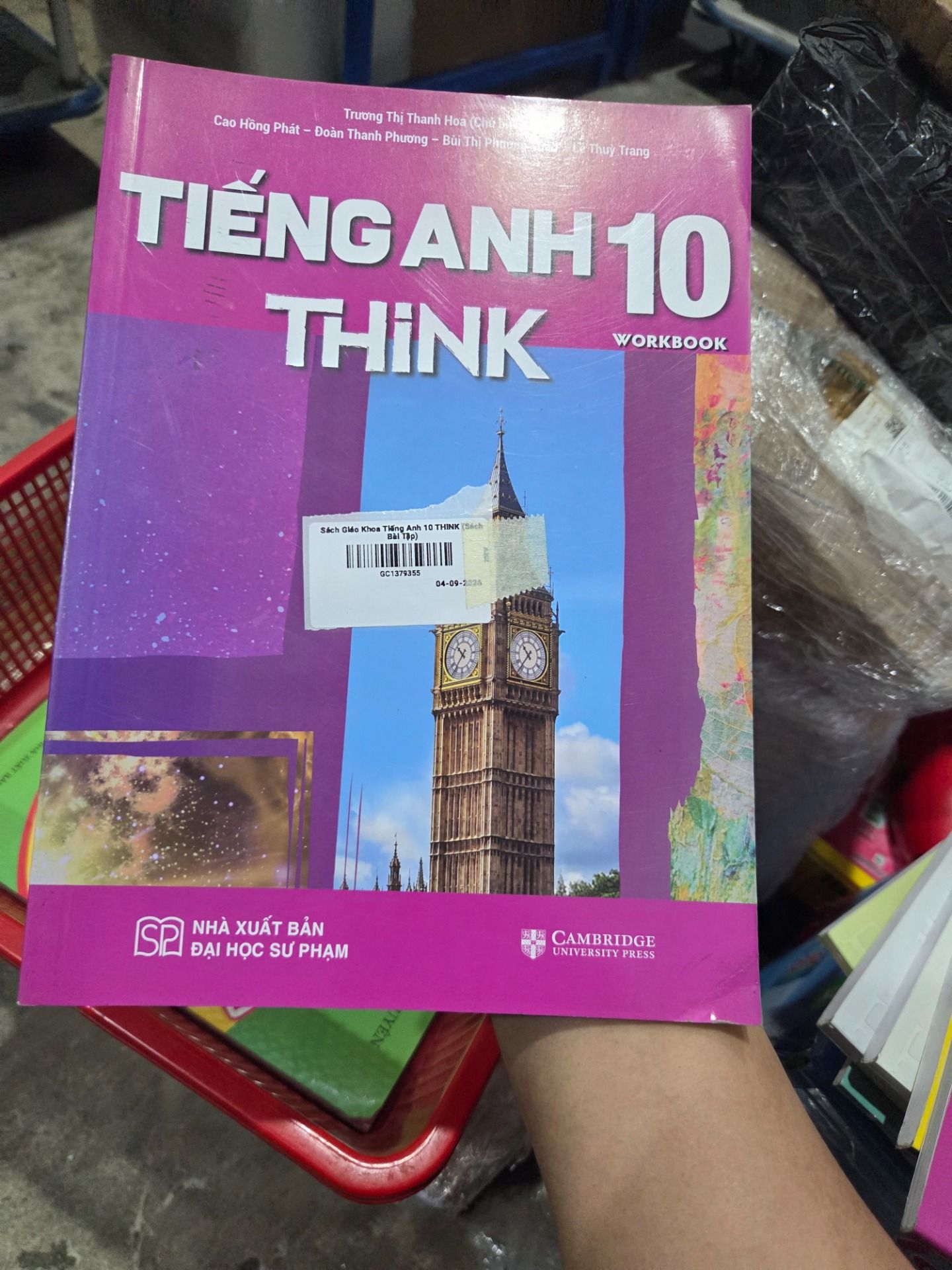 Sách Giáo Khoa Tiếng Anh 10 THiNK (Sách Bài Tập)