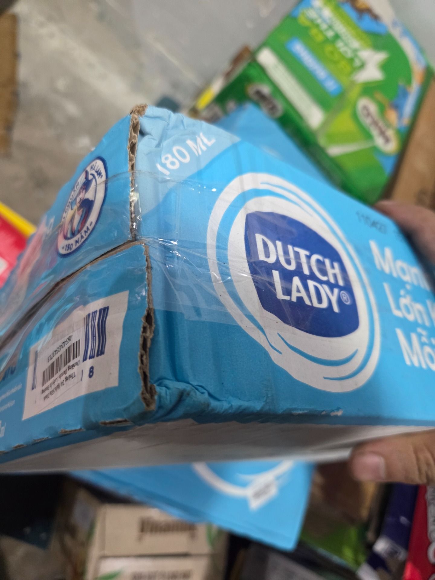 Thùng 24 Bịch Sữa Dinh Dưỡng Dutch Lady Ít Đường 24x180ml