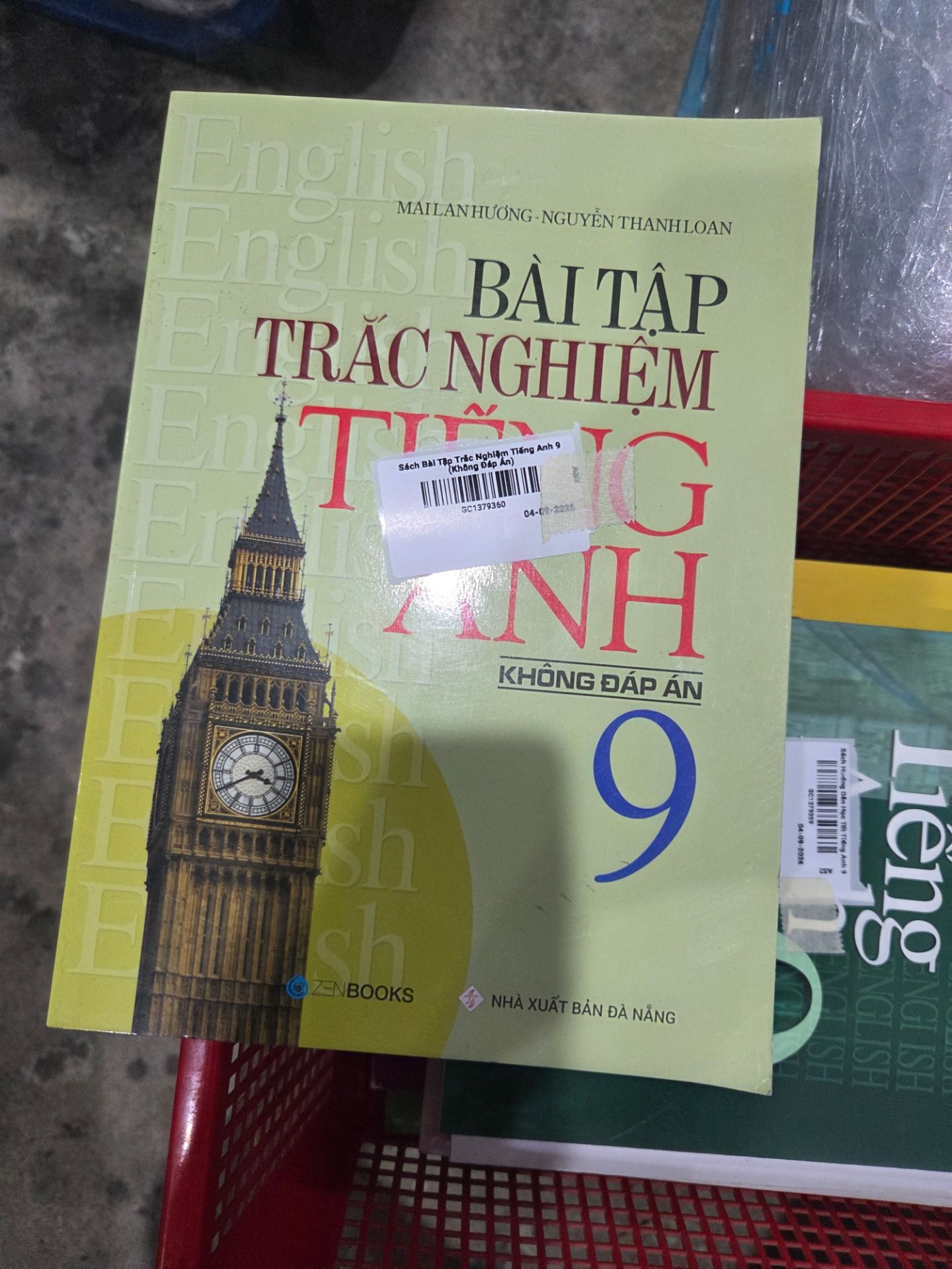 Sách Bài Tập Trắc Nghiệm Tiếng Anh 9 (Không Đáp Án)
