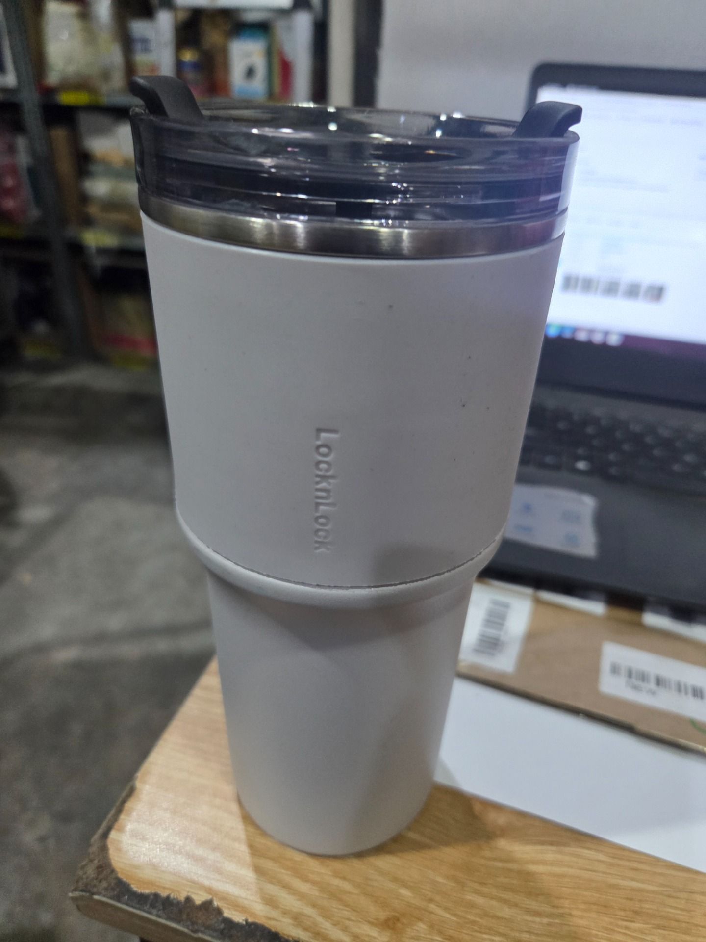 Bình giữ nhiệt LocknLock Metro Drive LHC4277S 650ml - Kèm ống hút và cọ rửa - Trắng