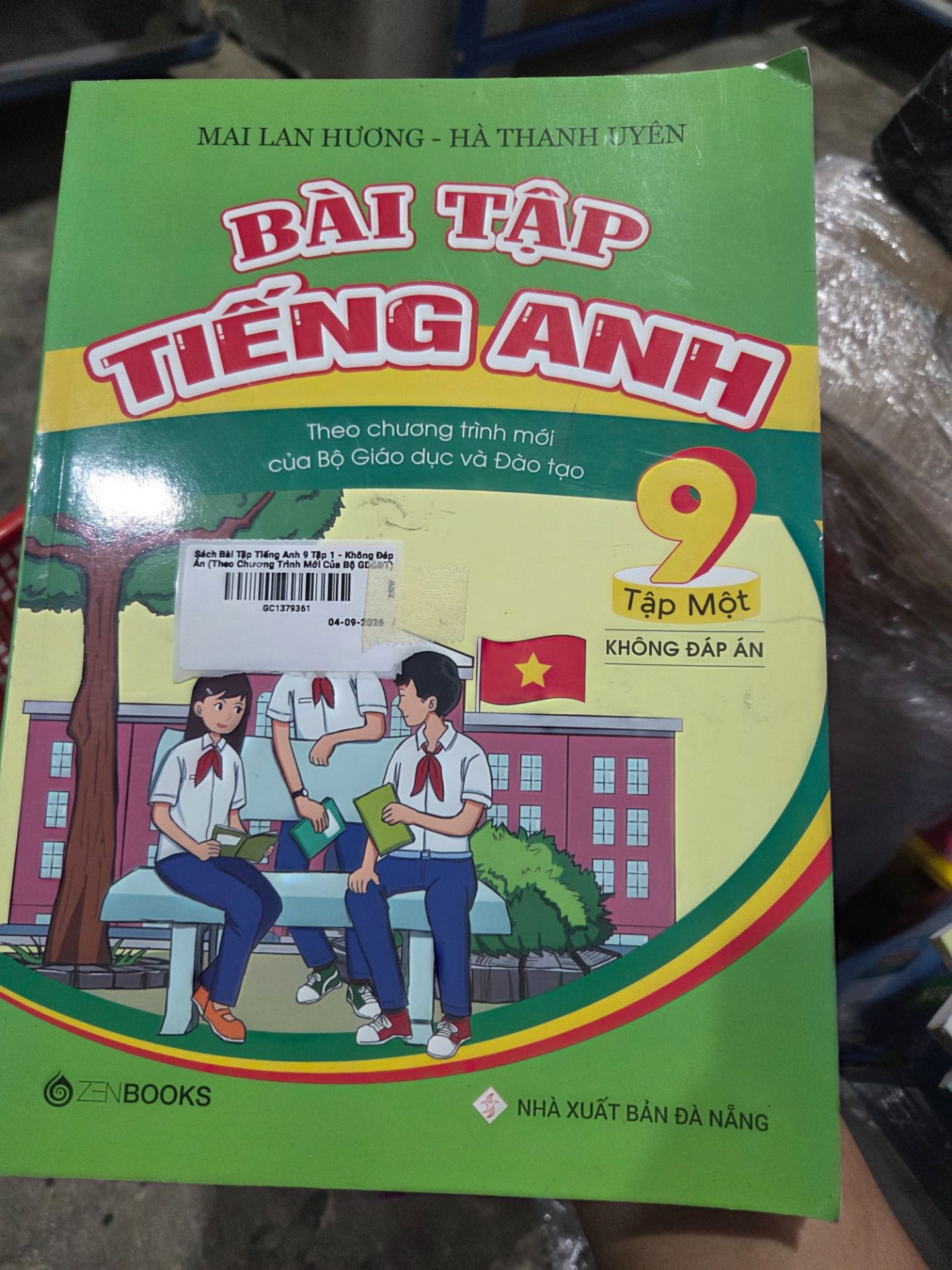 Sách Bài Tập Tiếng Anh 9 Tập 1 - Không Đáp Án (Theo Chương Trình Mới Của Bộ GD&ĐT)