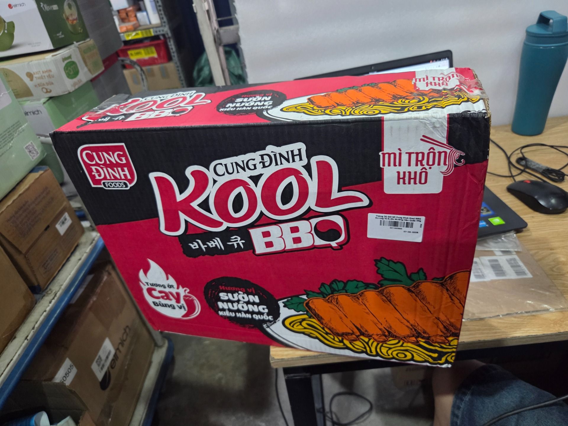 Thùng 30 Gói Mì Cung Đình Kool BBQ Hương Vị Sườn Nướng Hàn Quốc 99g