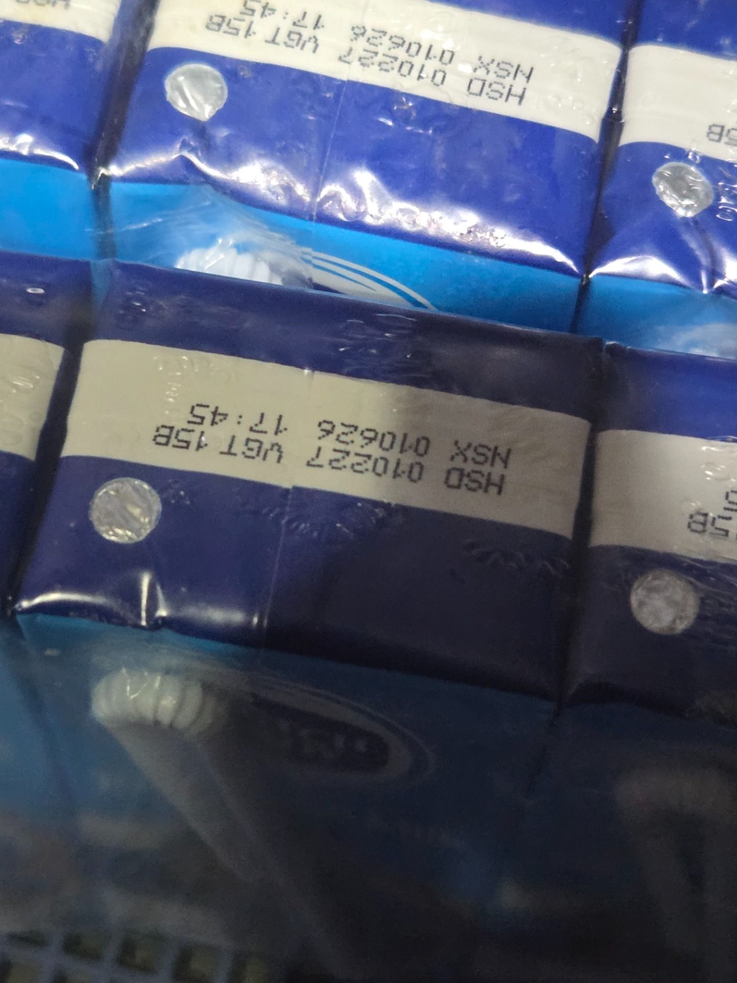 [05-09.08 QT Đơn Từ 999K] Thùng 48 Hộp Sữa Tươi Tiệt Trùng Dutch Lady Cô Gái Hà Lan Không Đường (48X180ml)