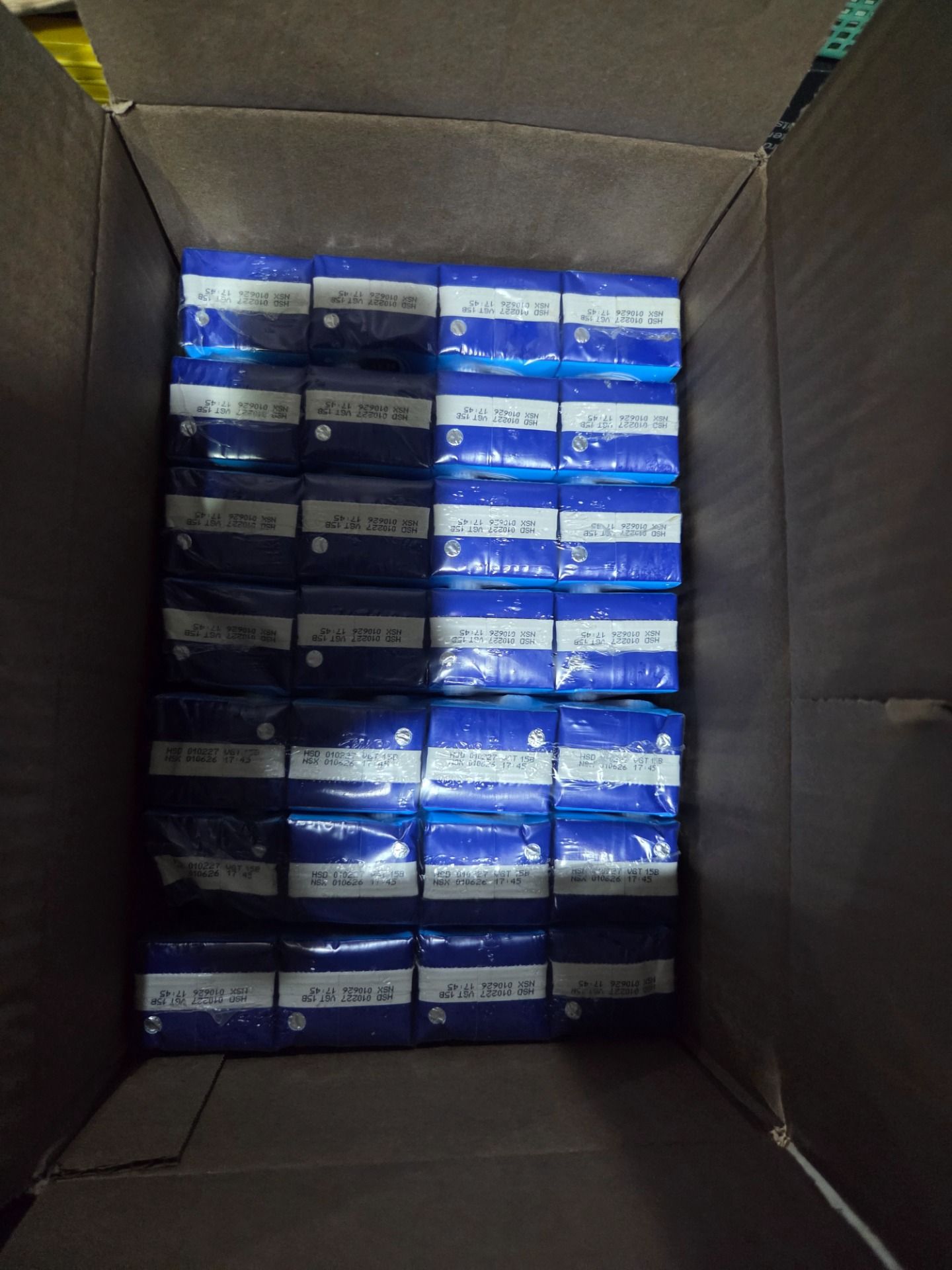 [05-09.08 QT Đơn Từ 999K] Thùng 48 Hộp Sữa Tươi Tiệt Trùng Dutch Lady Cô Gái Hà Lan Không Đường (48X180ml)