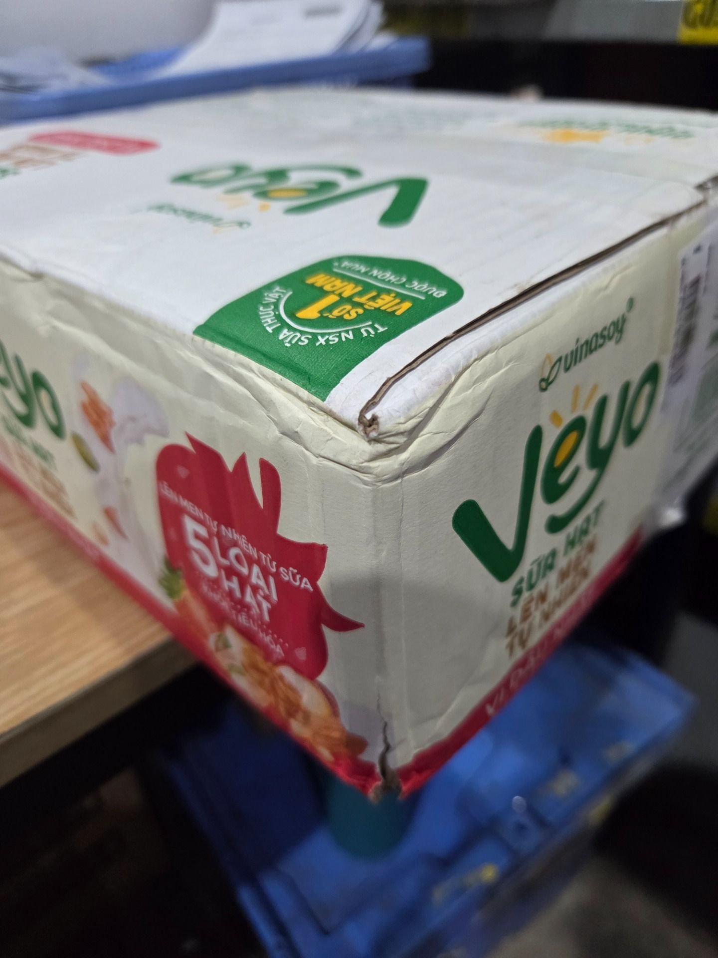 Thùng Veyo Sữa hạt lên men tự nhiên Vị Dâu Nhật (30hộp x 180ml)
