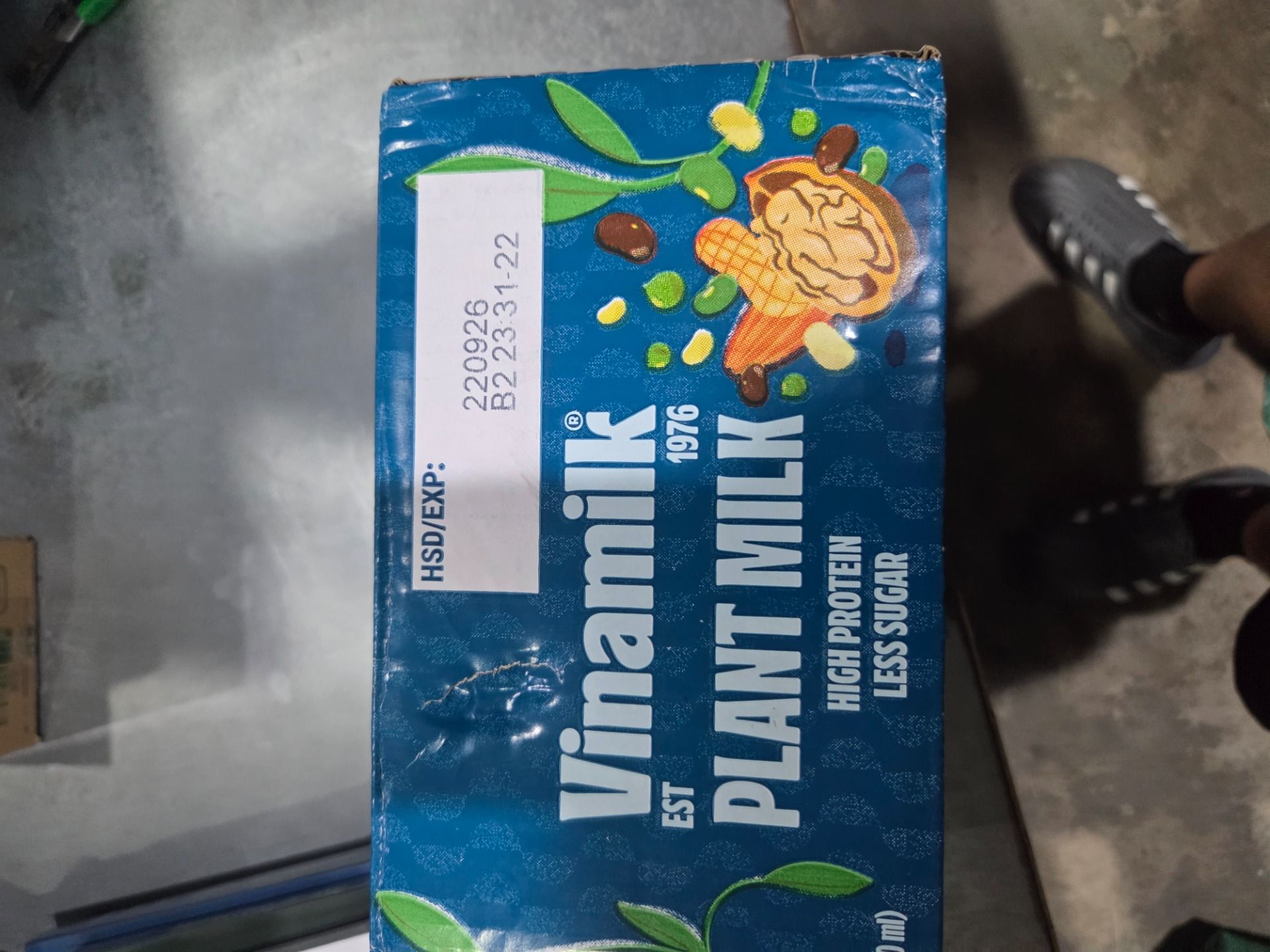 Thùng 24 hộp sữa hạt cao đạm Vinamilk ít đường 180ml