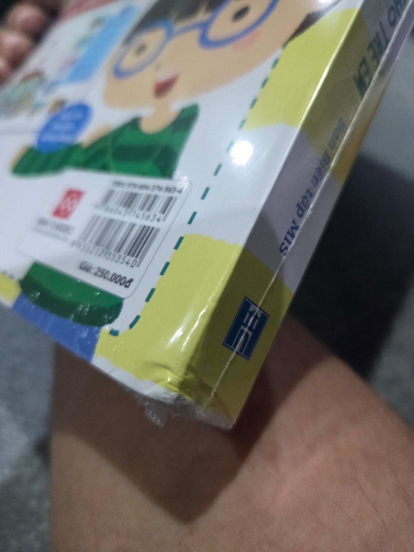 Sách 4000 Từ Vựng Và Mẫu Câu Tiếng Anh Thiết Yếu Cho Trẻ Em