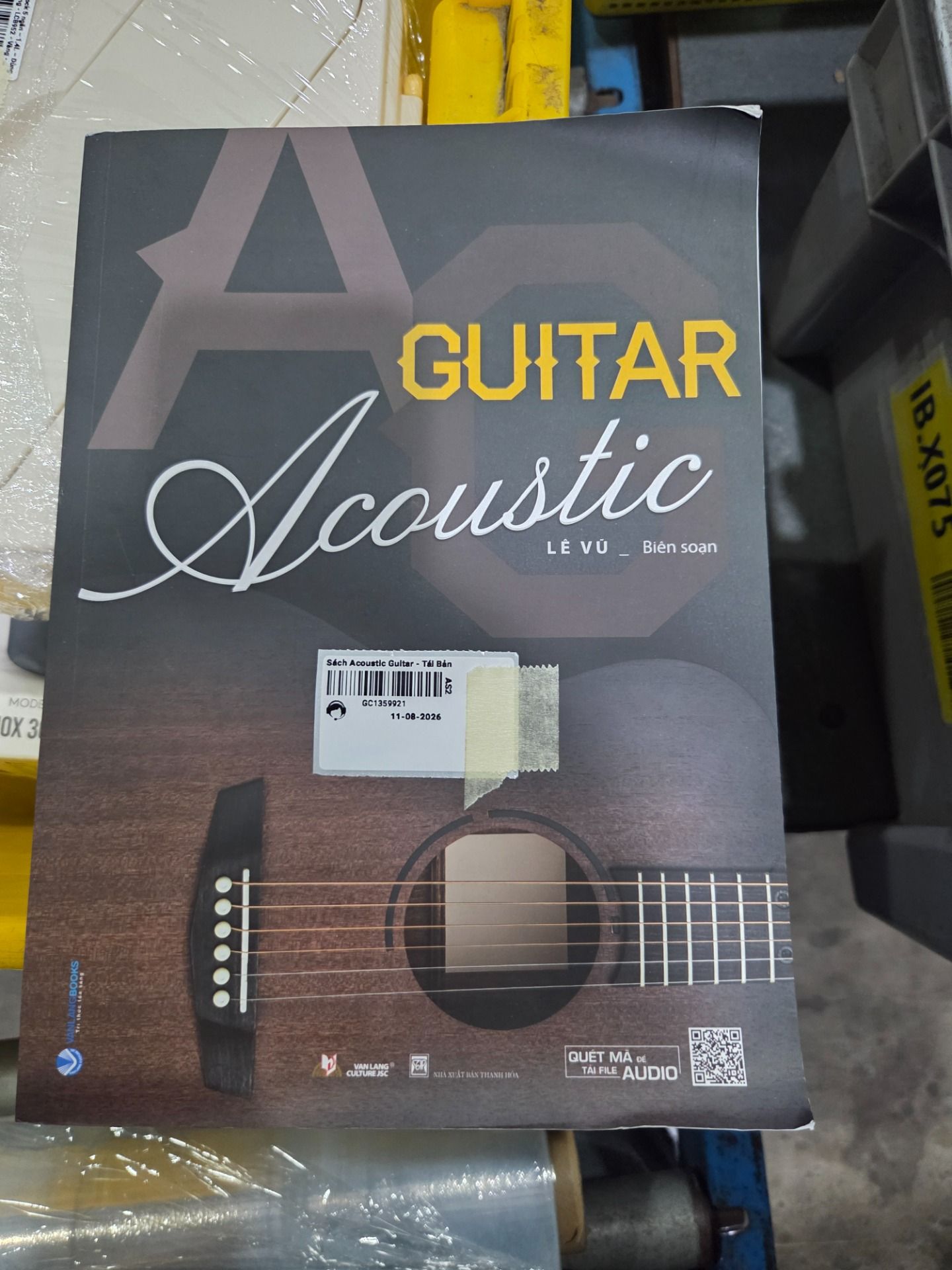 Sách Acoustic Guitar - Tái Bản