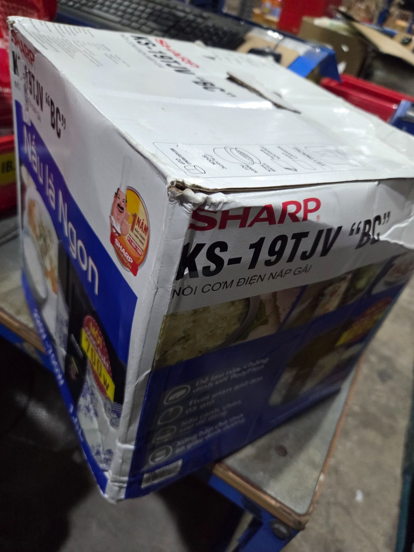 Nồi Cơm Điện Nắp Gài Sharp KS-19TJVBC (1.8L) - Hàng Chính Hãng