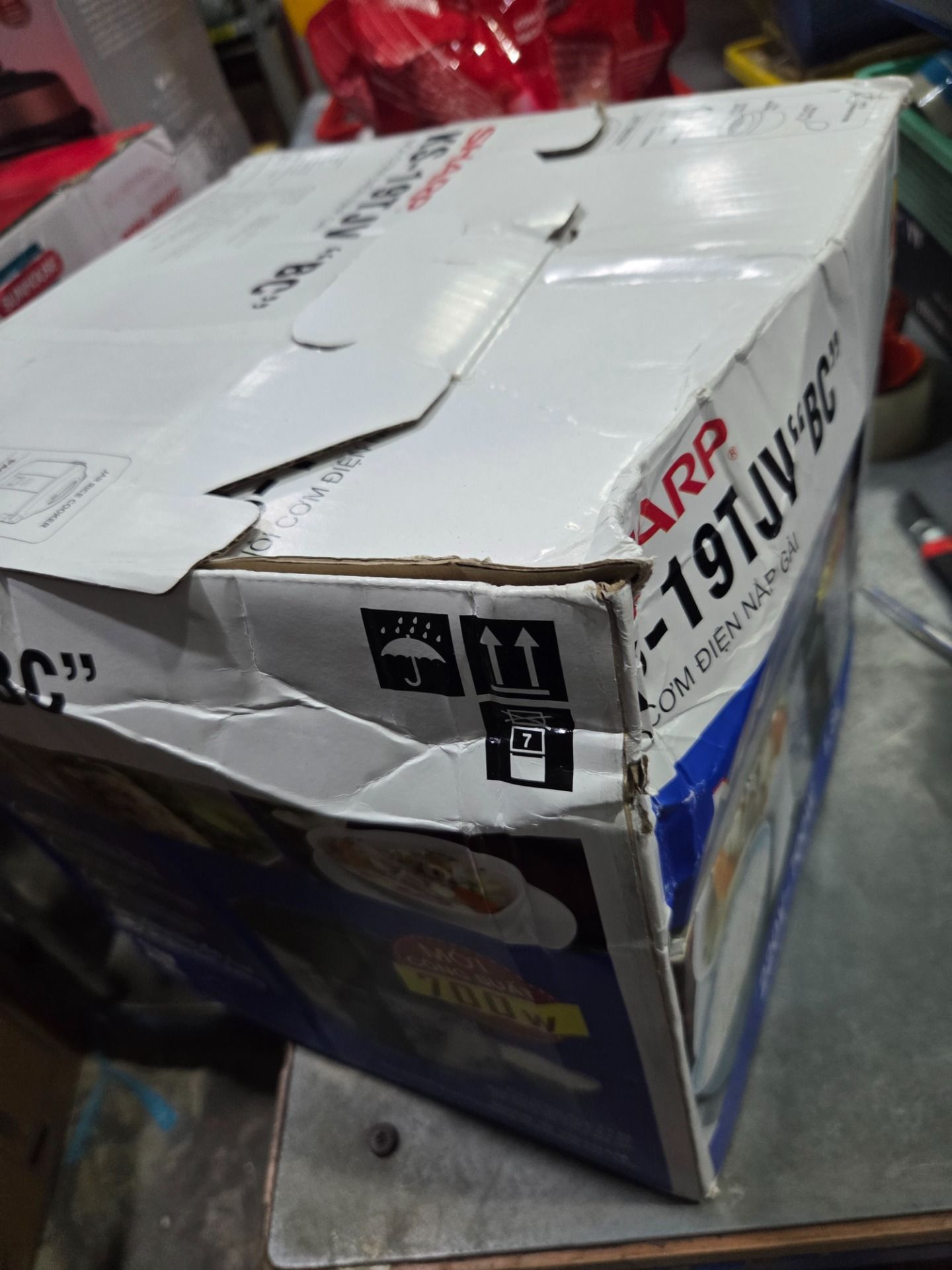 Nồi Cơm Điện Nắp Gài Sharp KS-19TJVBC (1.8L) - Hàng Chính Hãng