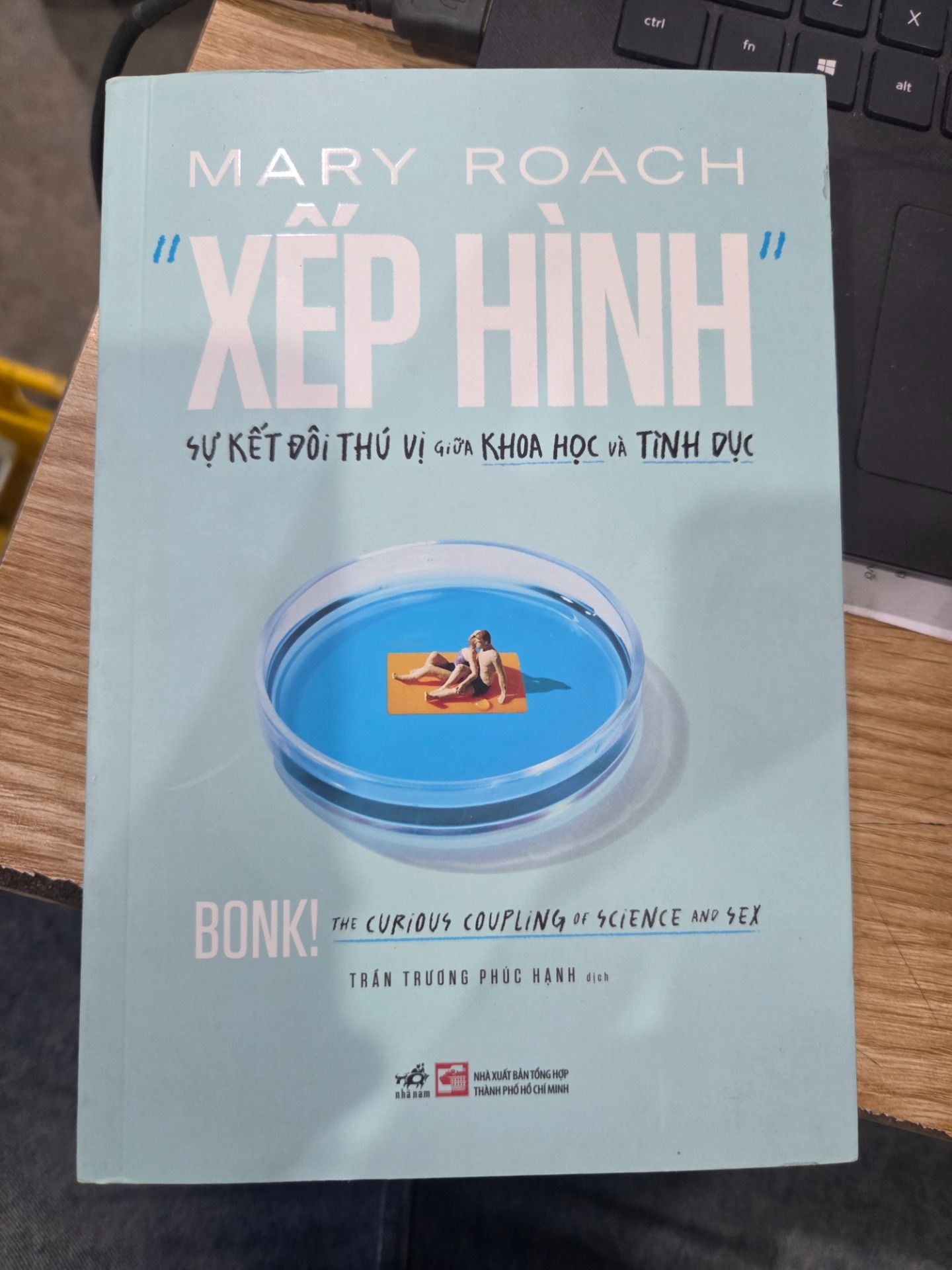 Sách Xếp hình - Sự kết đôi thú vị giữa khoa học và tình dục