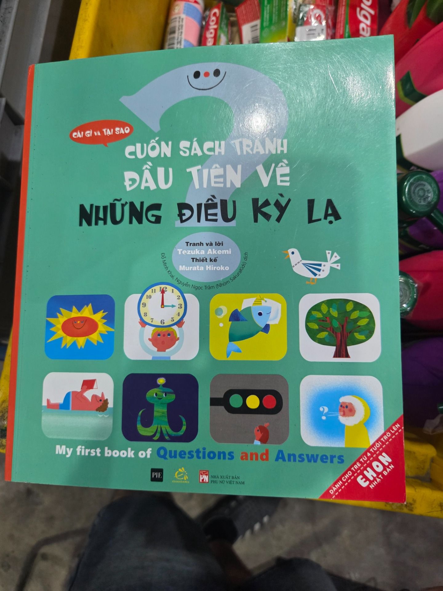 Cuốn Sách Tranh Đầu Tiên Về Những Điều Kỳ Lạ (Ehon Nhật Bản)