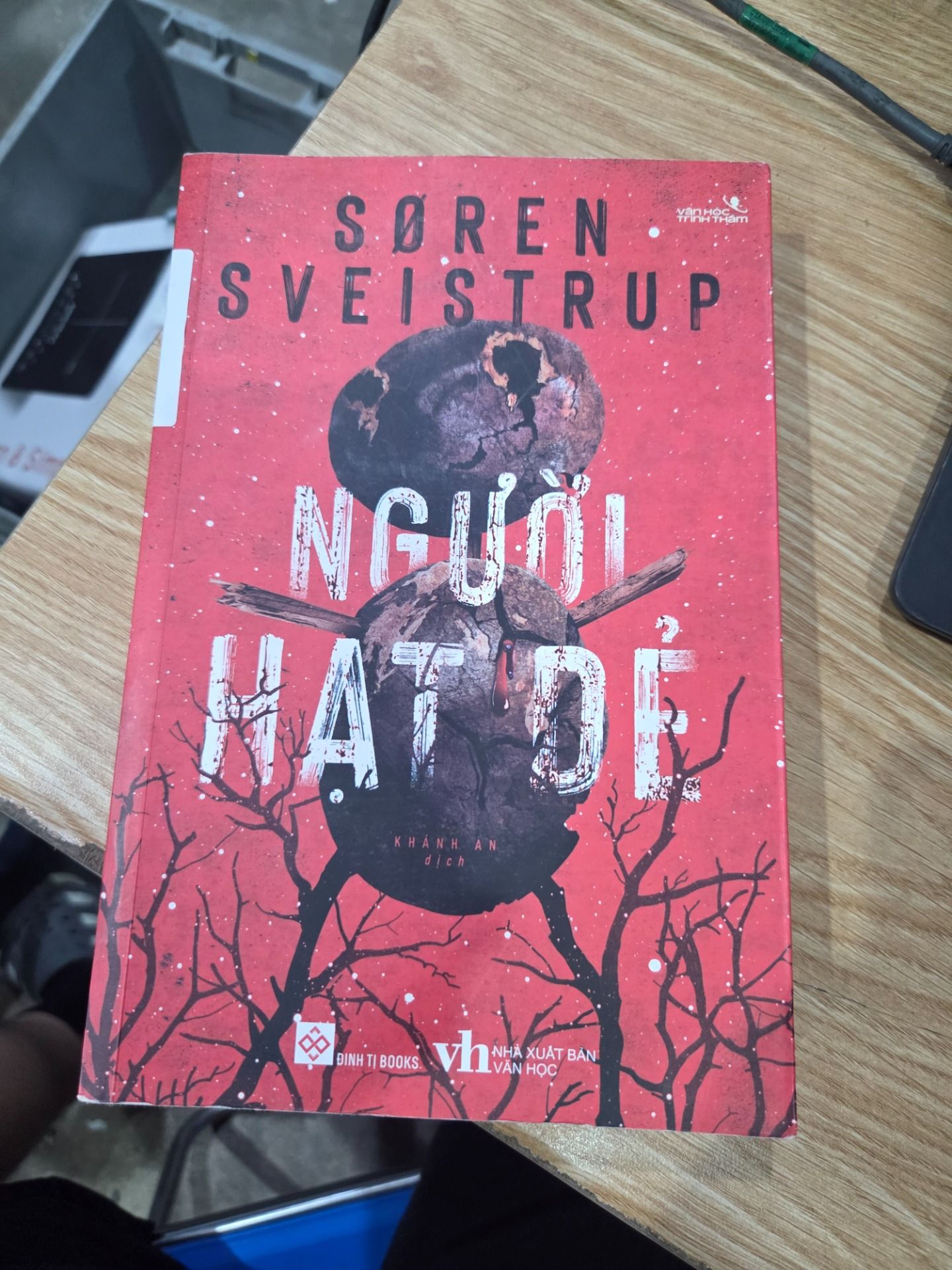 Sách Người Hạt Dẻ
