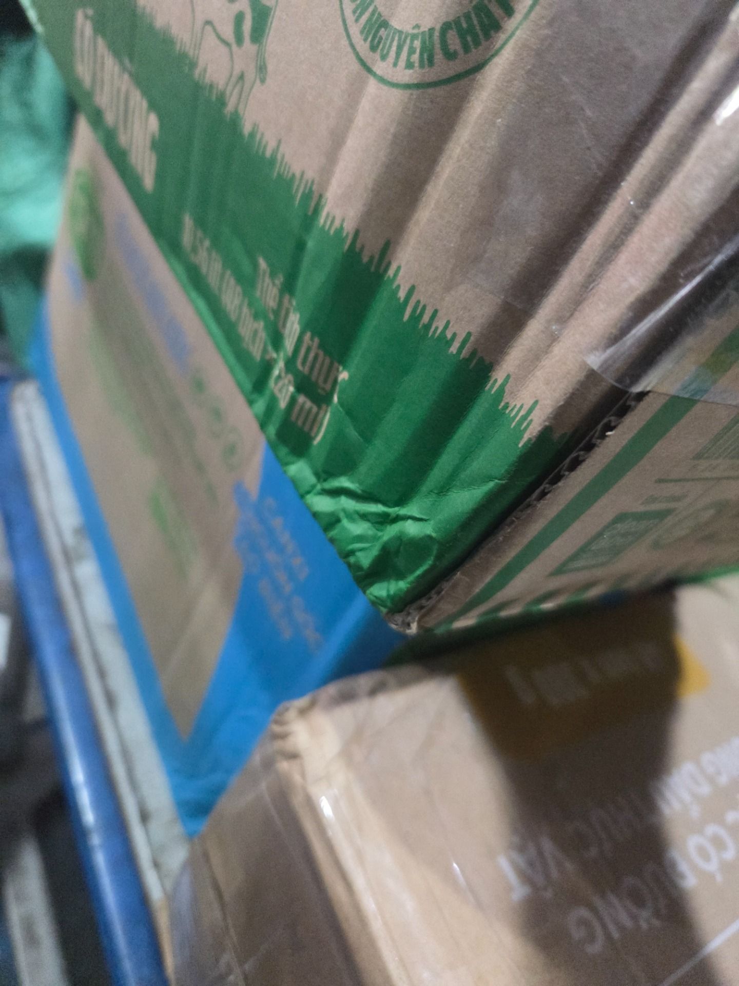 Thùng 48 Bịch Sữa Tươi Tiệt Trùng Vinamilk 100% Có Đường (220ml)