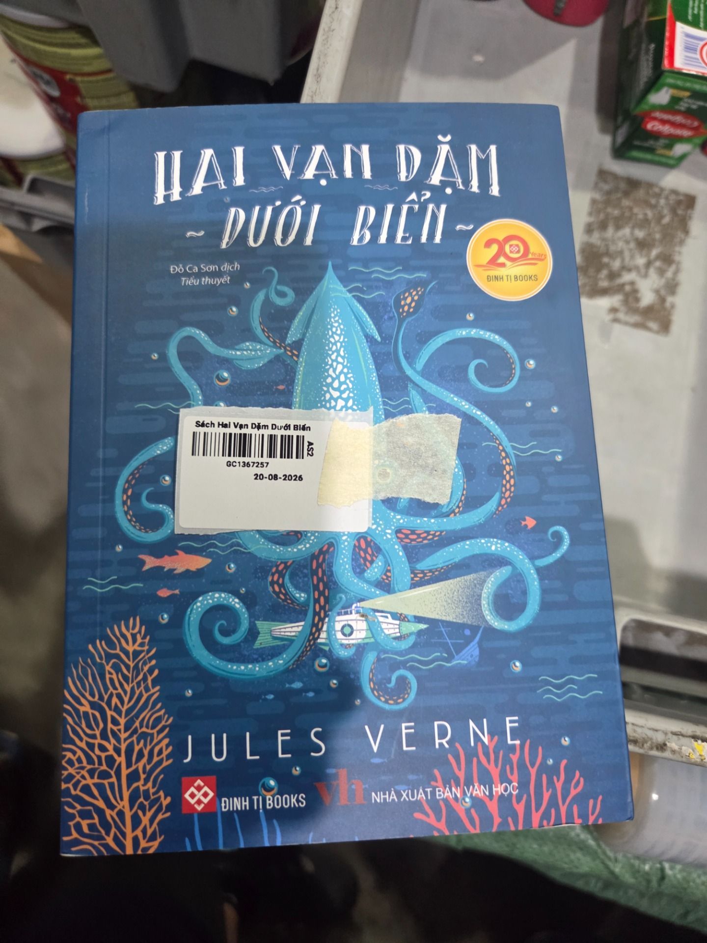 Sách Hai Vạn Dặm Dưới Biển