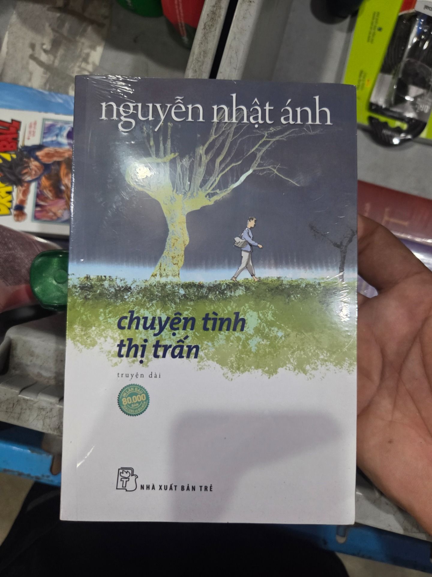 Sách Chuyện Tình Thị Trấn (Nguyễn Nhật Ánh) - NXB Trẻ - 2 phiên bản & quà tặng kèm - Bìa mềm