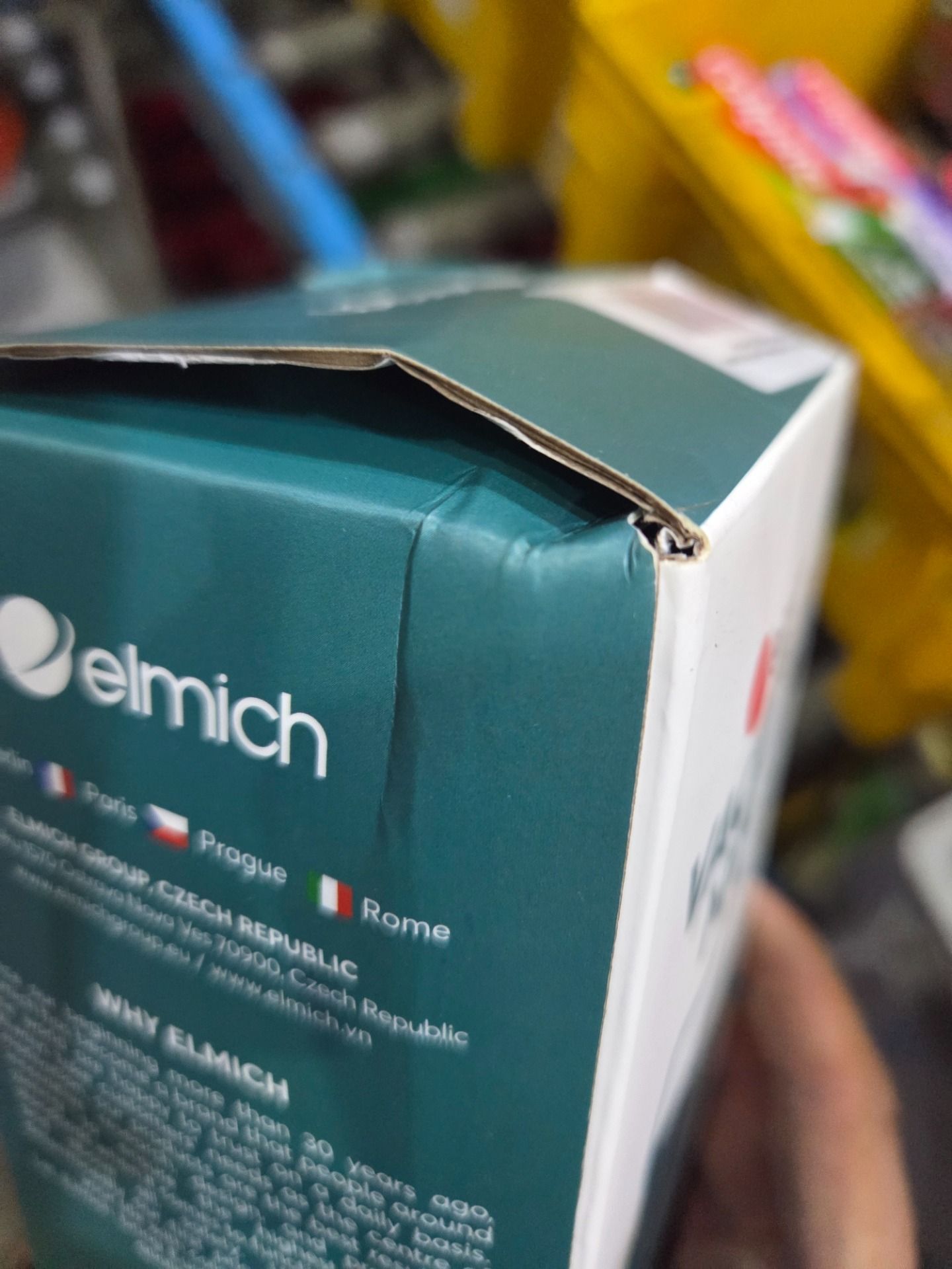 Cốc giữ nhiệt inox 304 Elmich EL8374 dung tích 600ml (màu ngẫu nhiên)